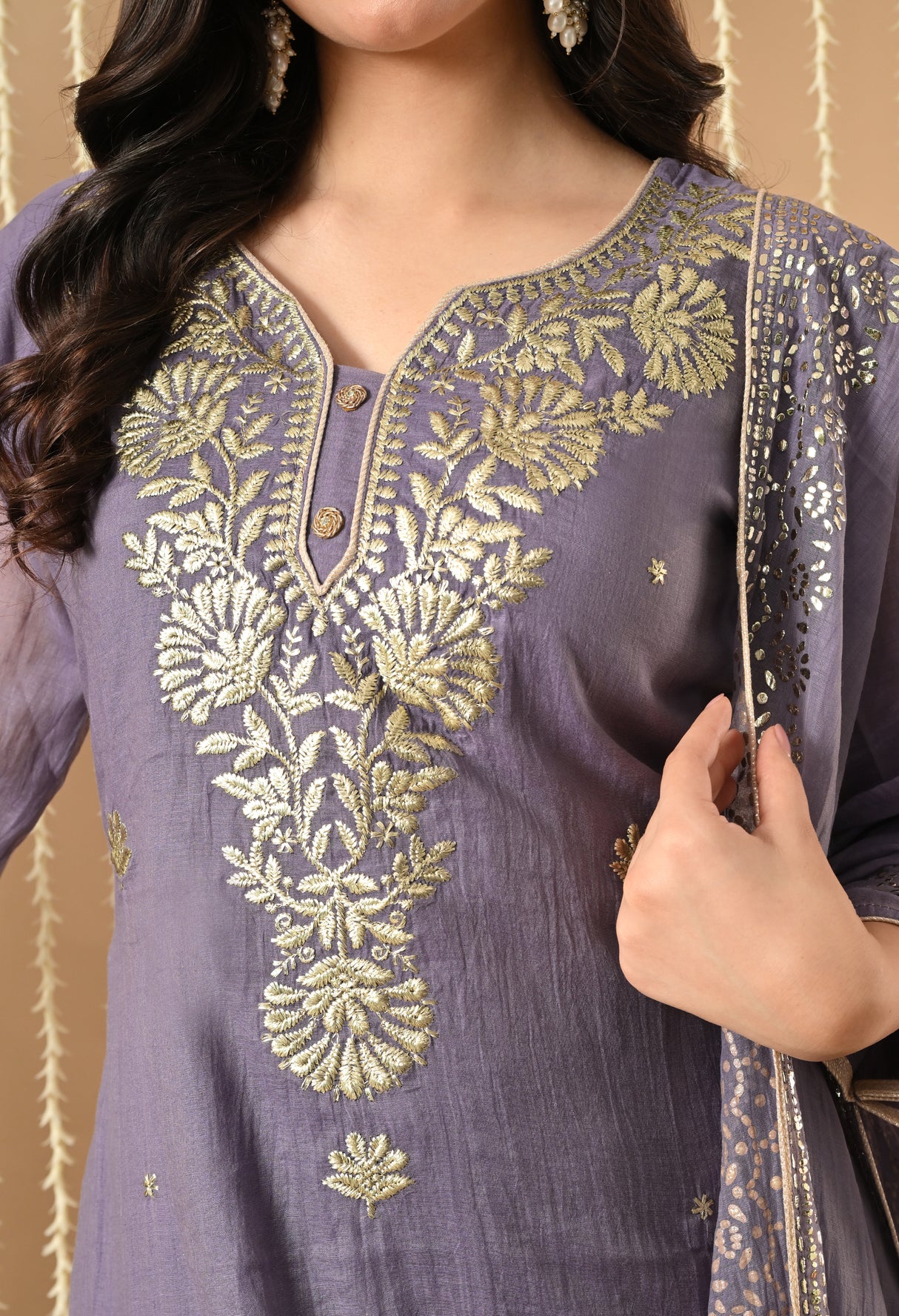 Raunaq-e-Rang Suit