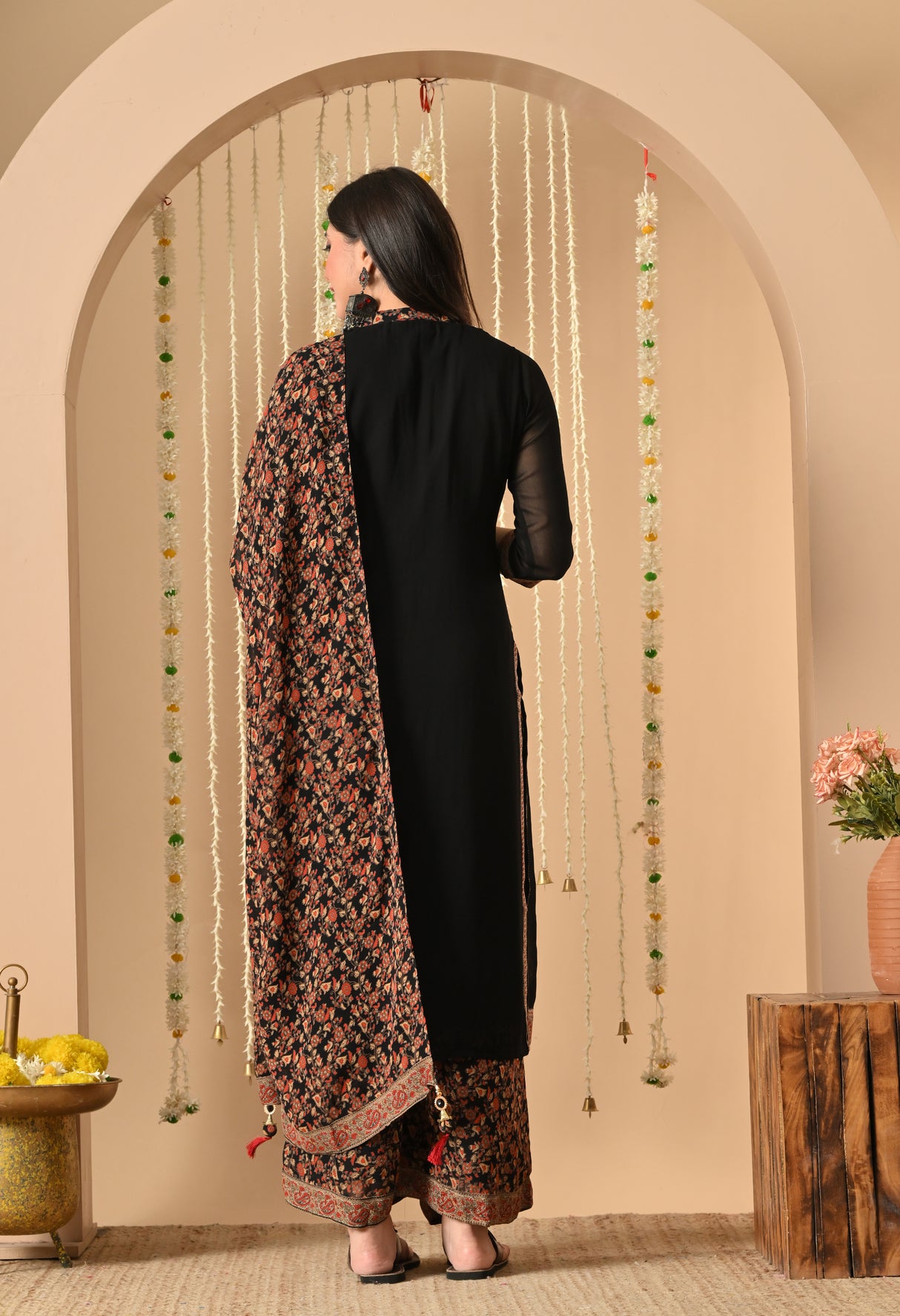 Meherban Flora Kurta Set