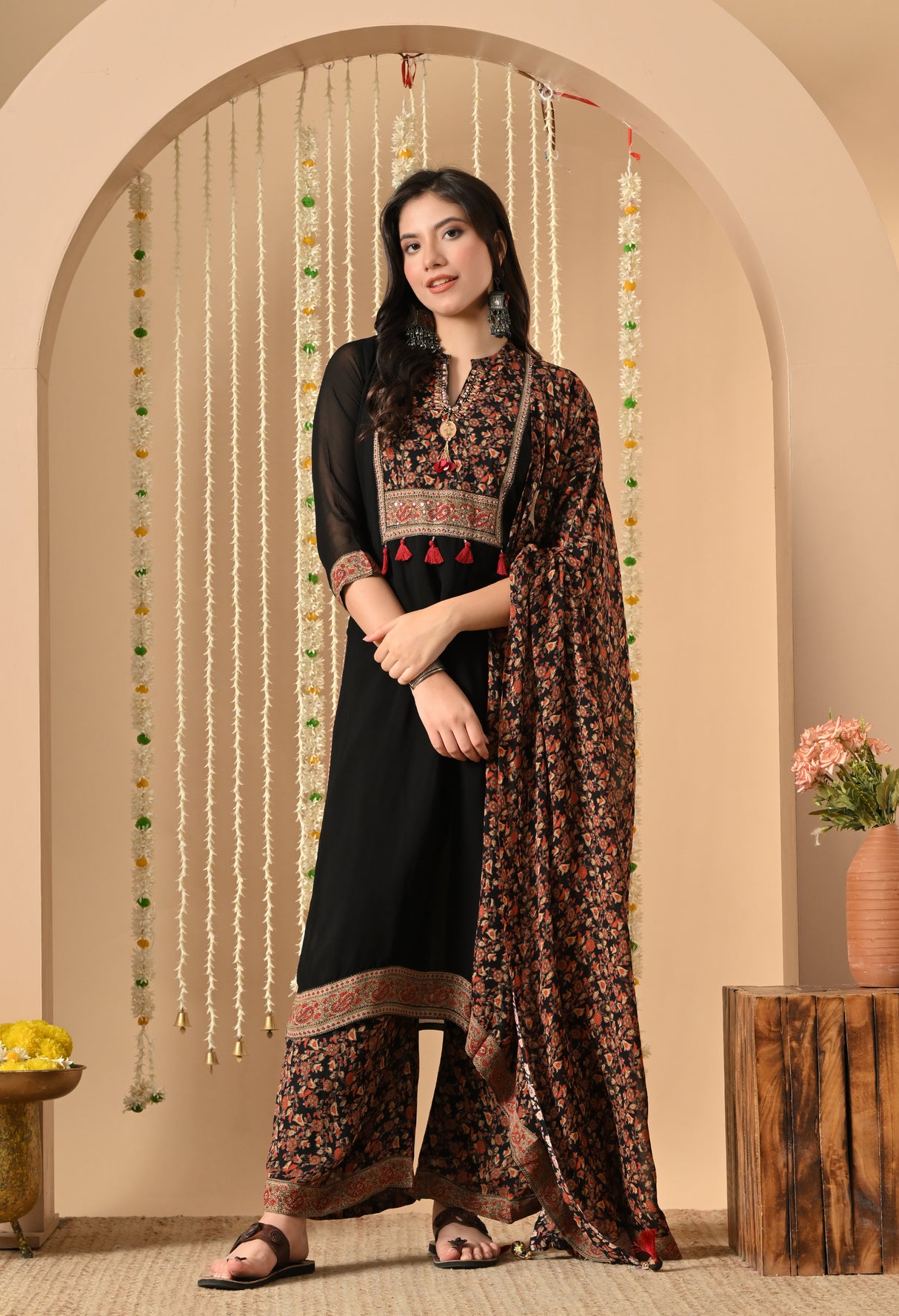 Meherban Flora Kurta Set