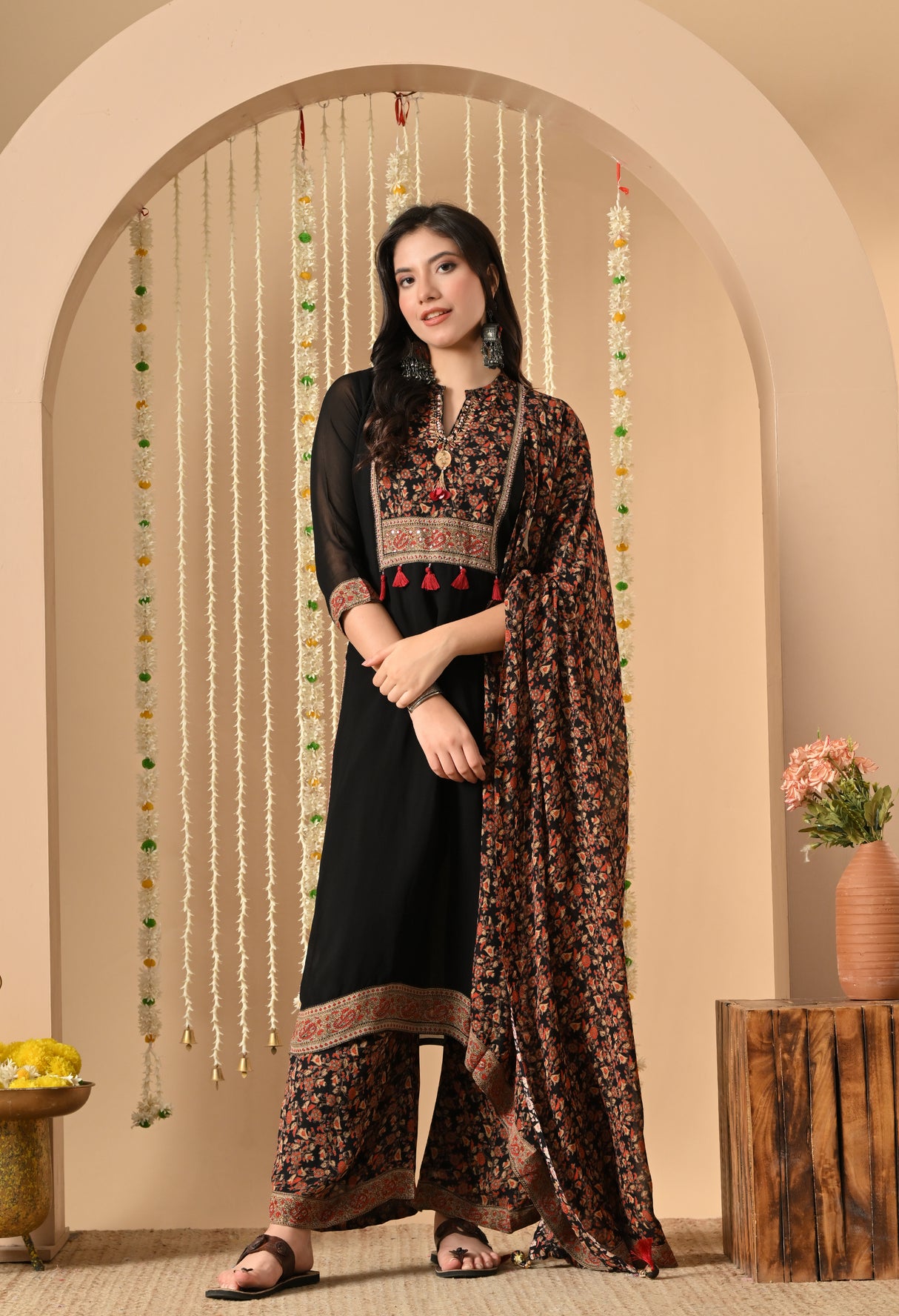Meherban Flora Kurta Set