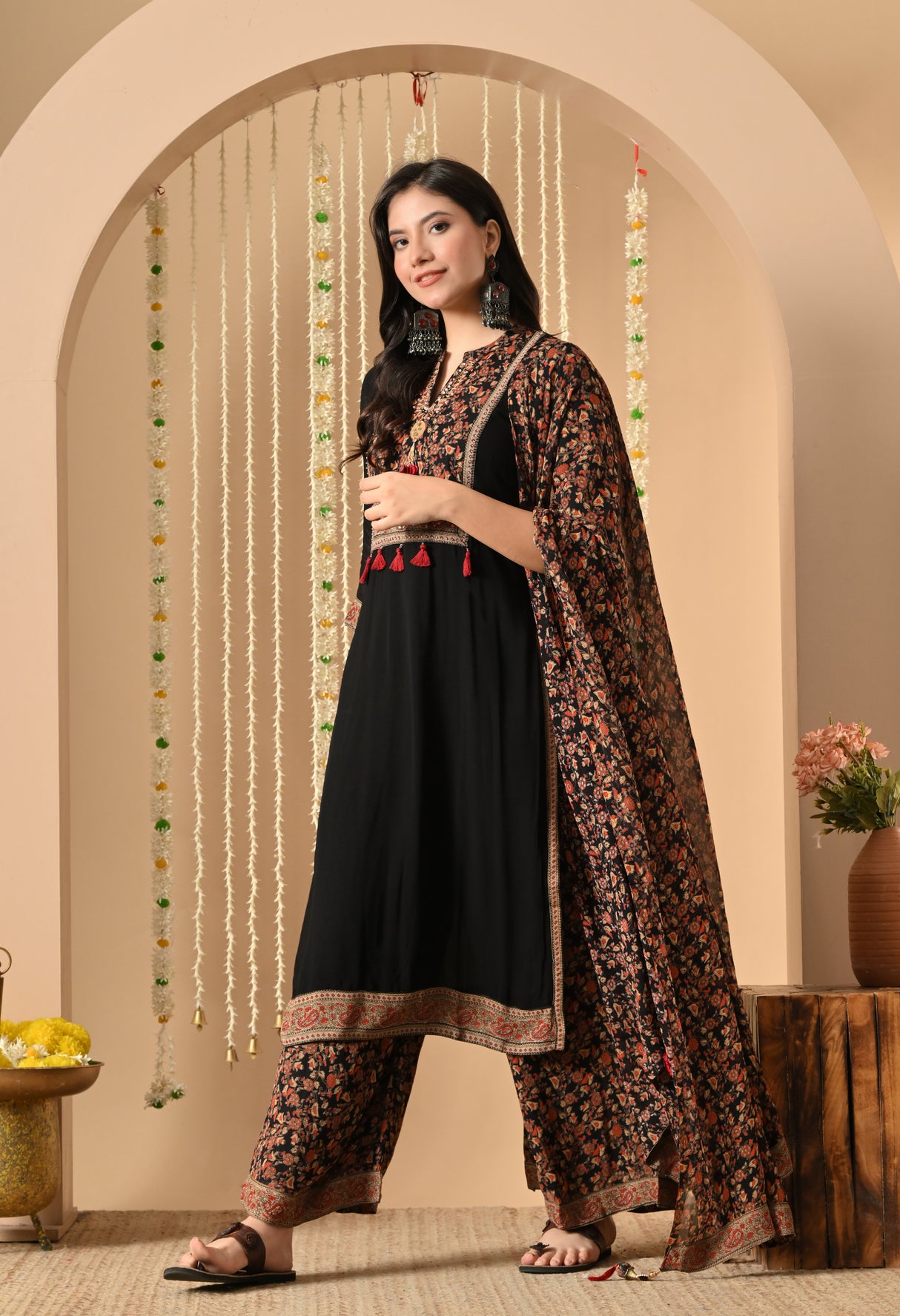 Meherban Flora Kurta Set