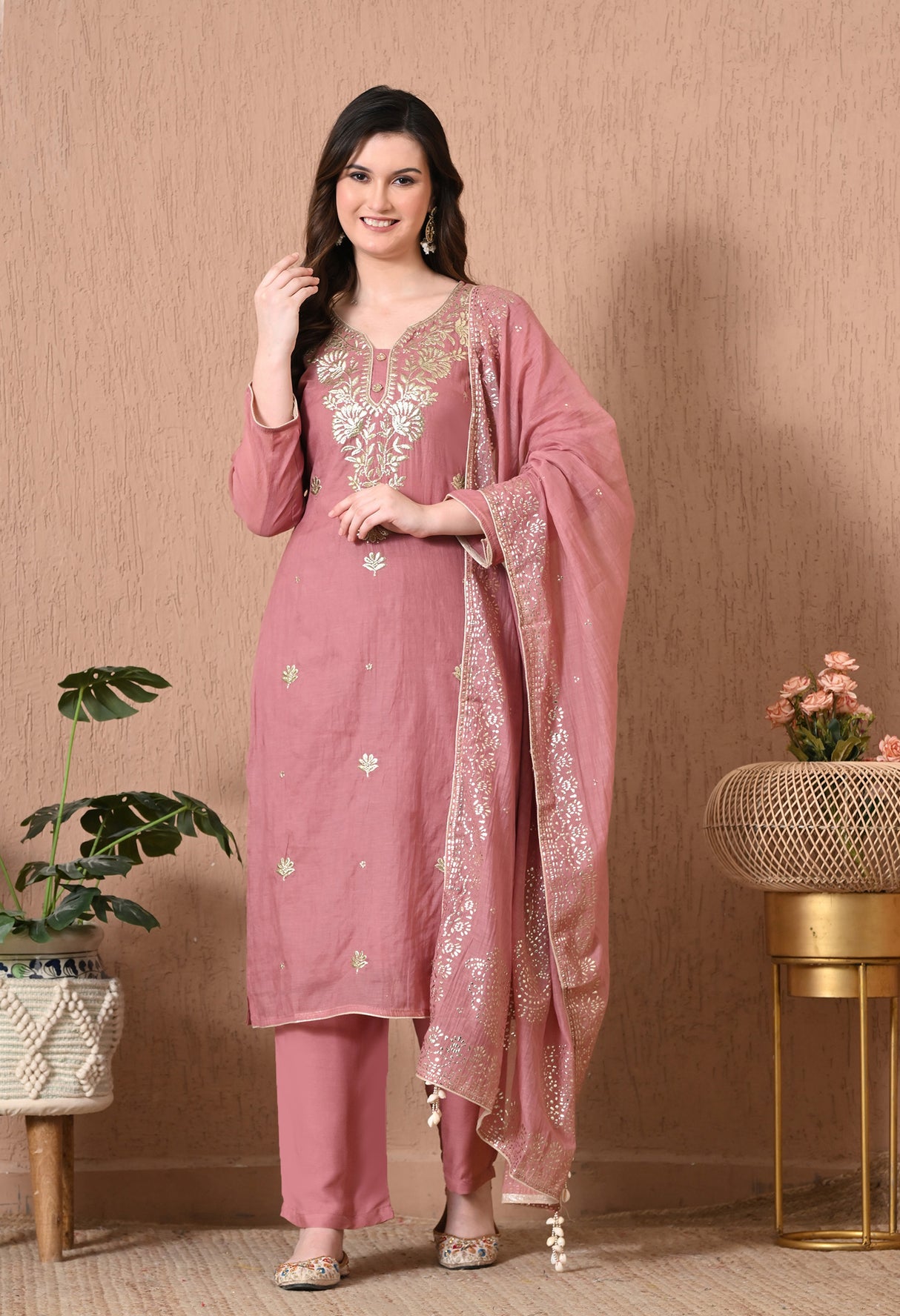 Raunaq-e-Rang Suit