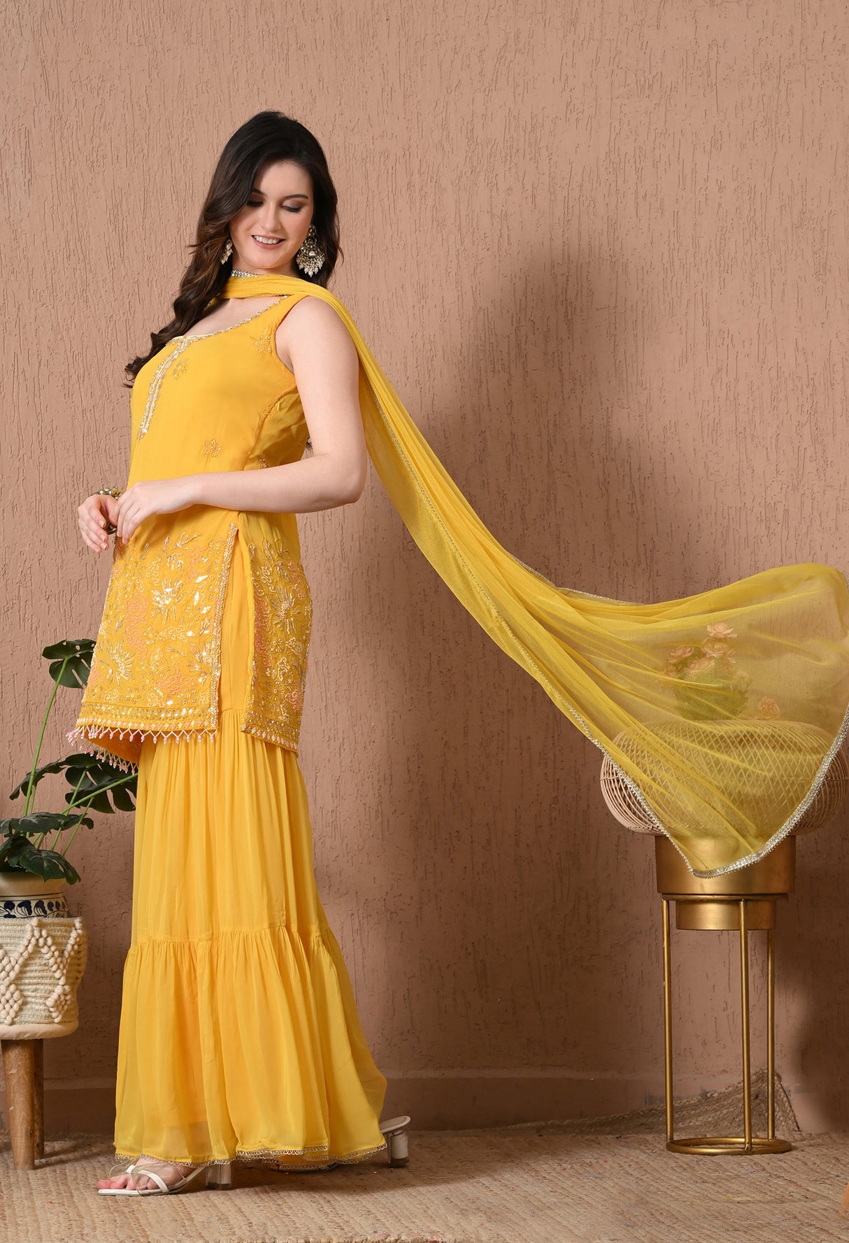 Soft Glimmer Sharara