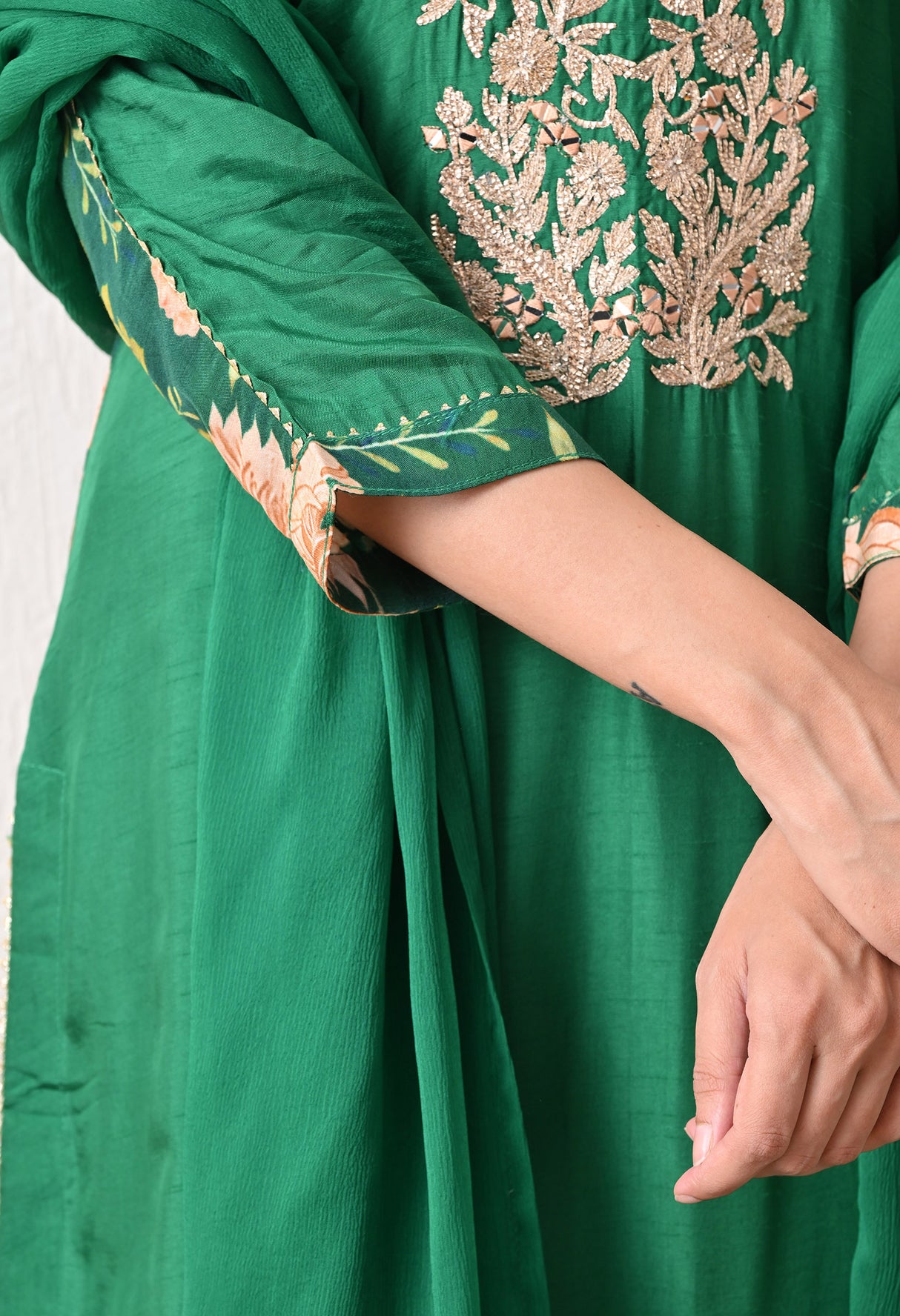 Zehra Noir Zari Suit