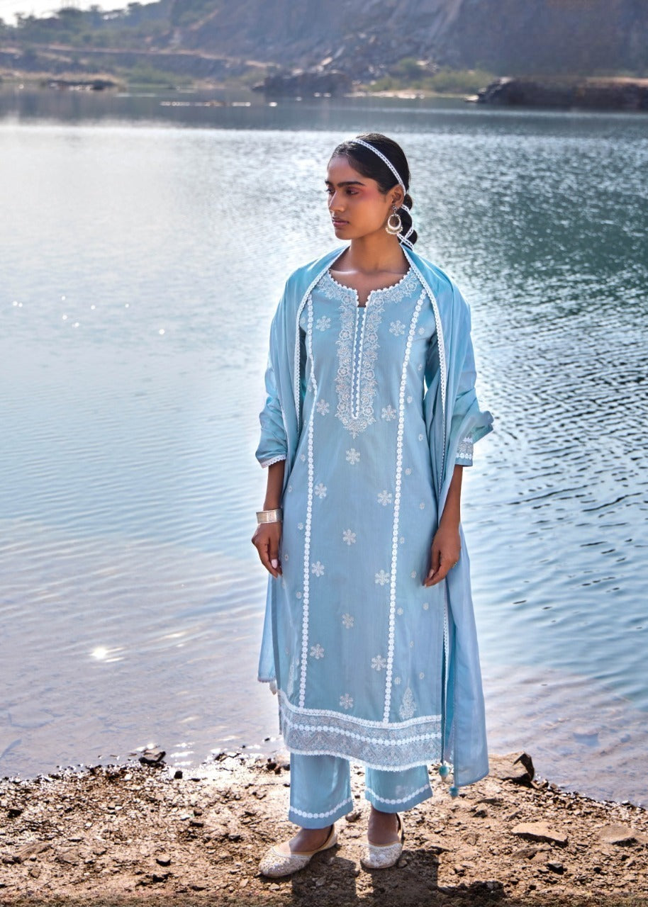 Baadal Bela Suit Set