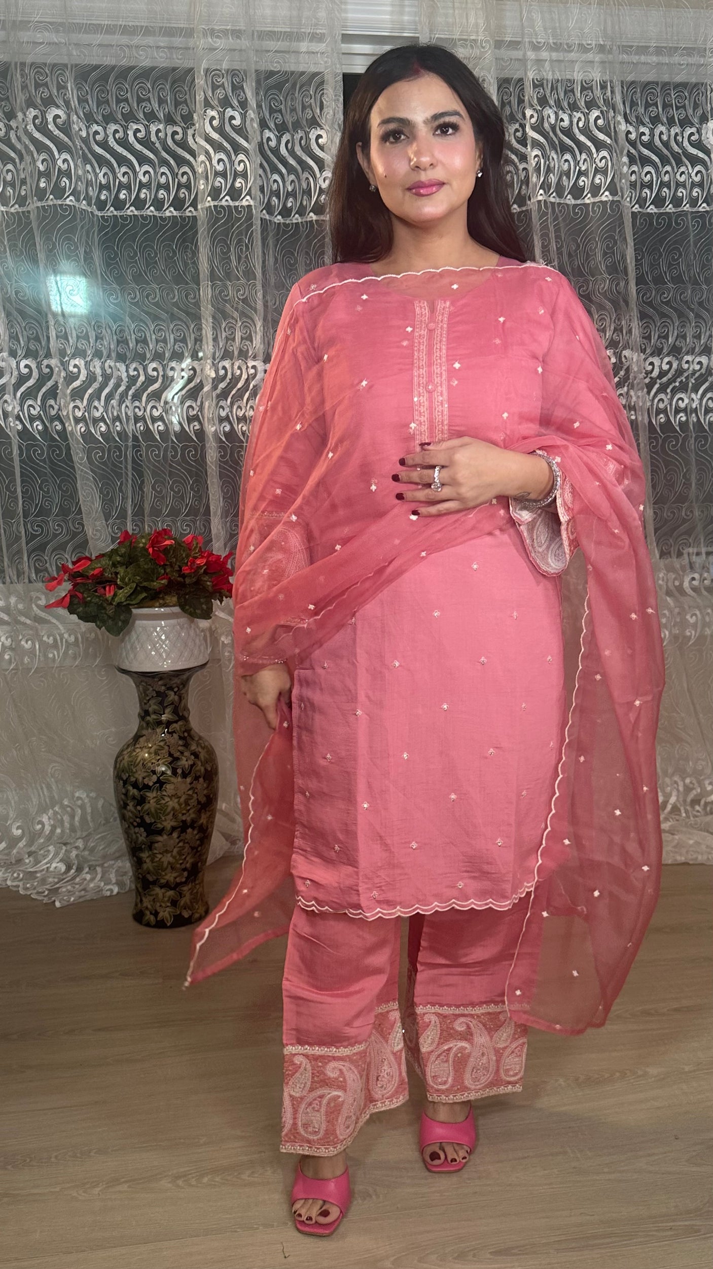 Pink cotton suit