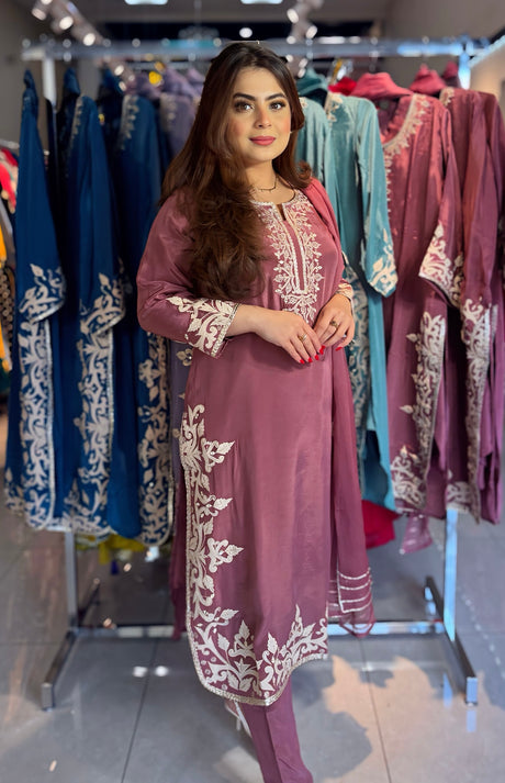 Rang-rasiya suit