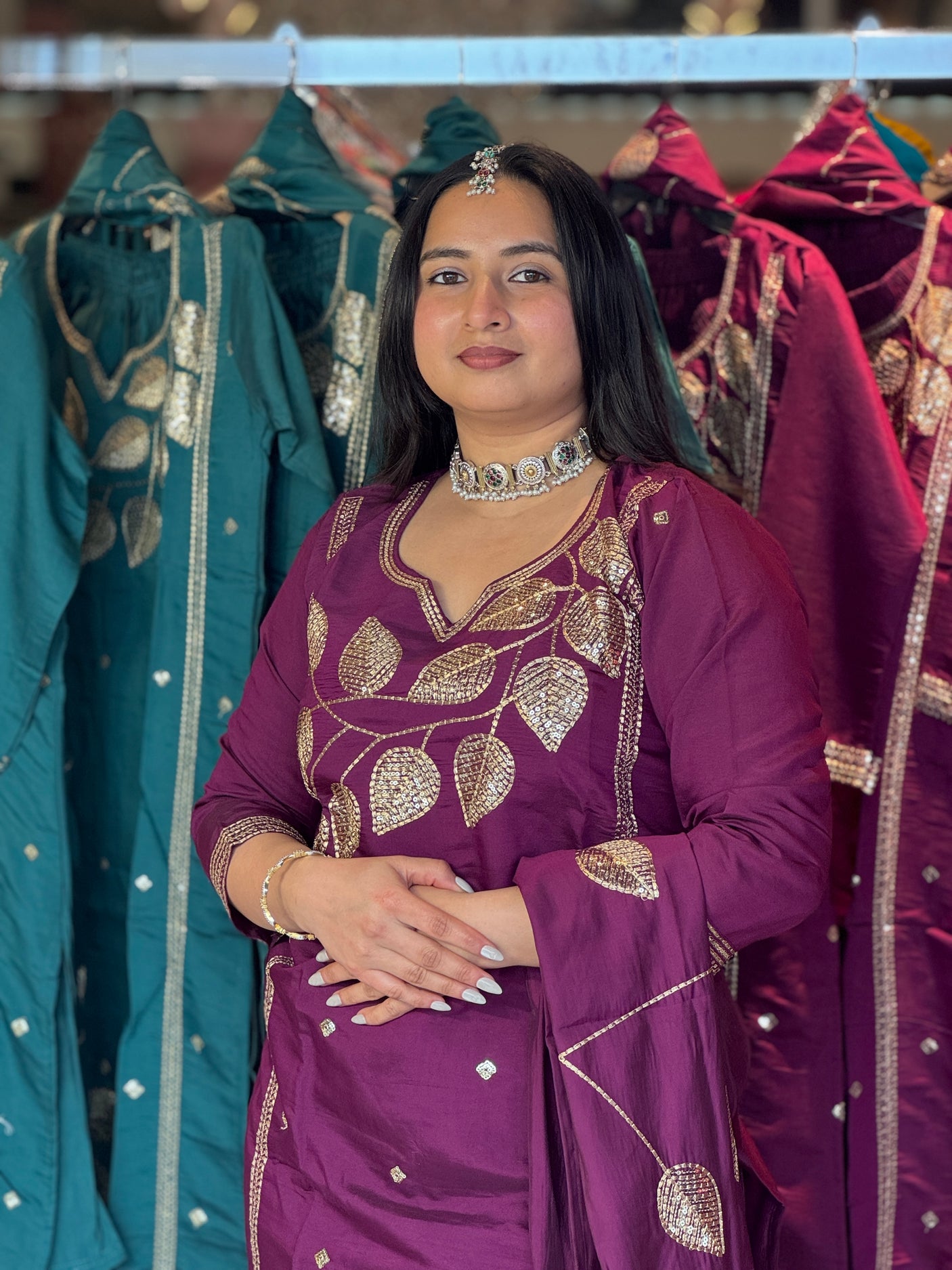 Mahek-rang suit