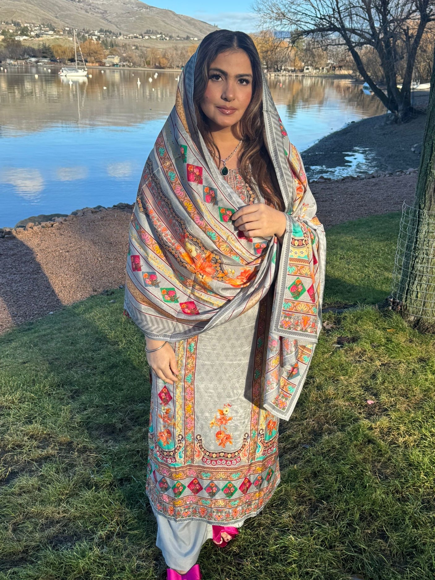 Pushtaini suit