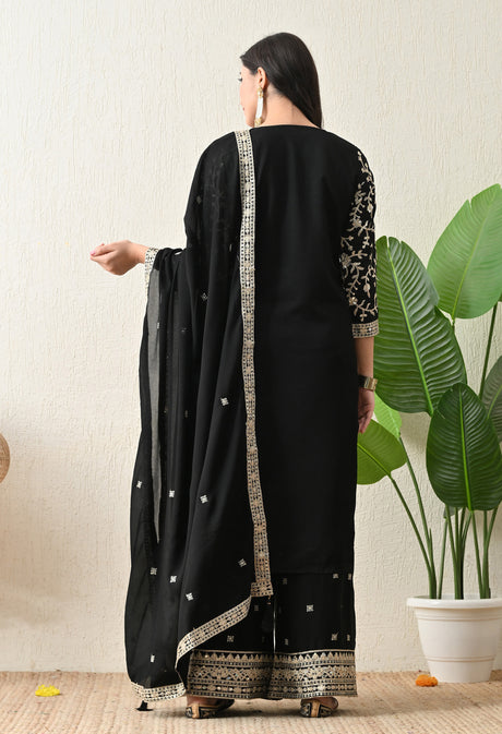 Ruhani suit