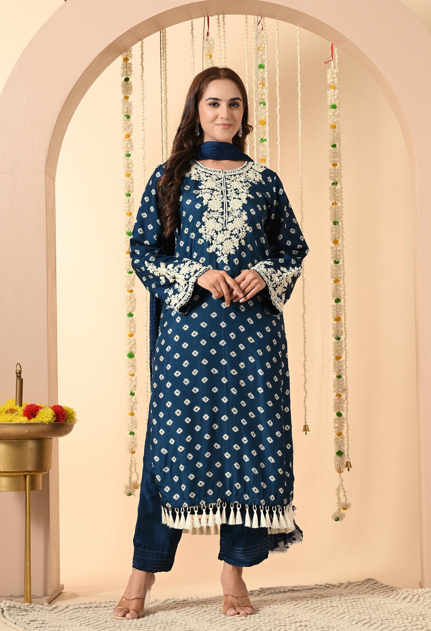 Chamakte Sitare – Embroidered Kurta Set