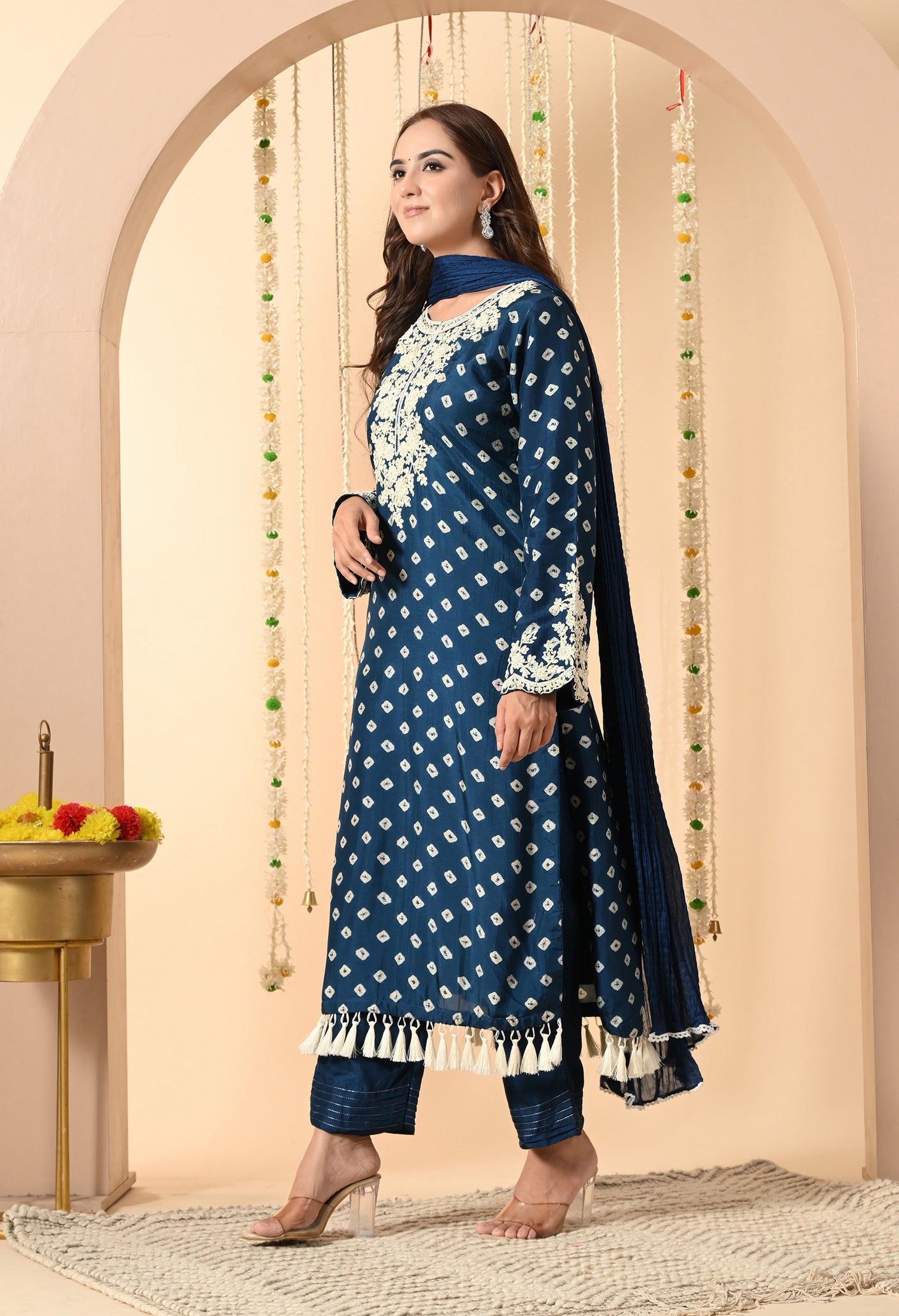 Chamakte Sitare – Embroidered Kurta Set