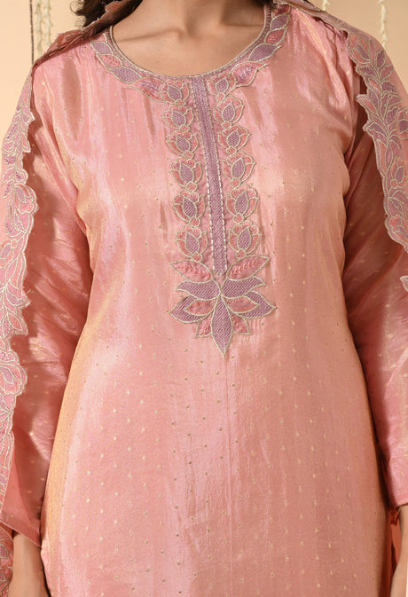 Banno Ki Shaan – Embroidered Silk Suit Set