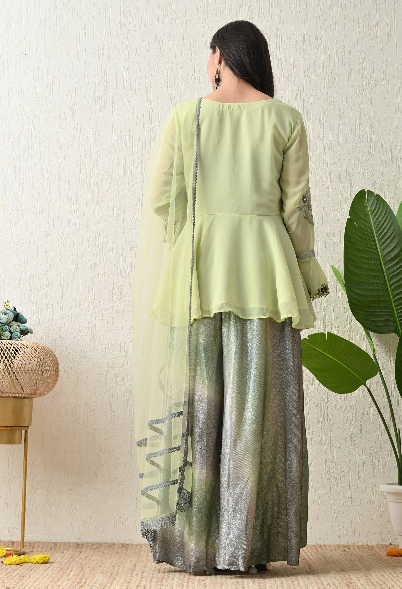 Samaira Shimmer Set