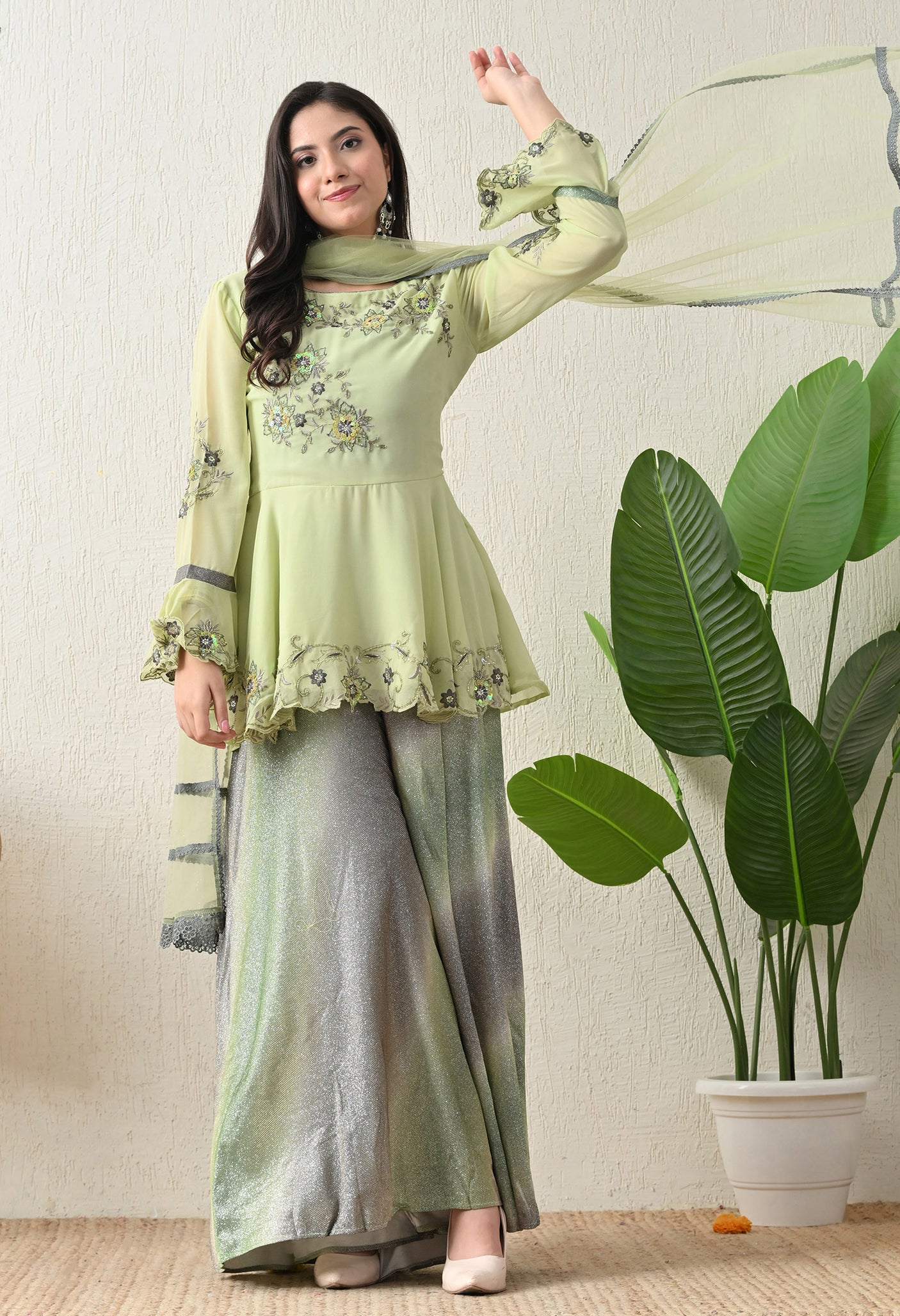 Samaira Shimmer Set