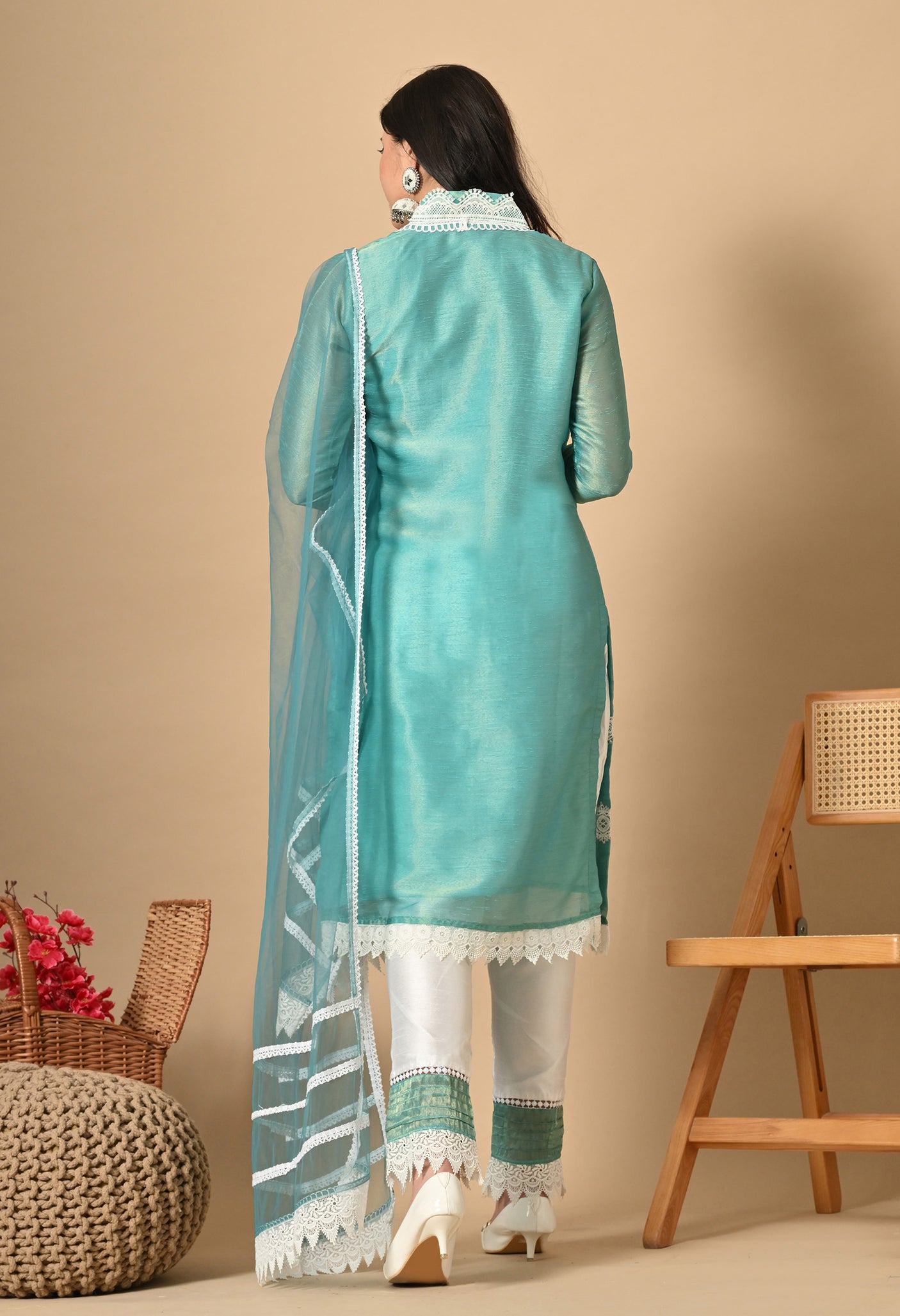Sundar Tana Bana Suit