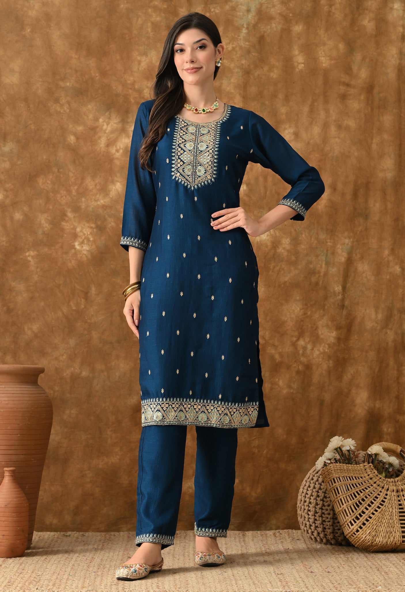 Neel Tara Chikankari Set