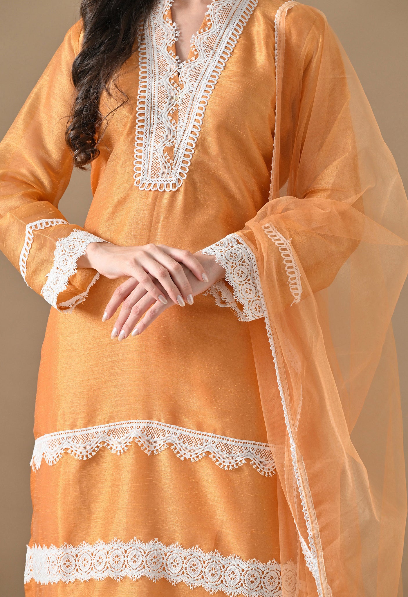 Sundar Tana Bana Suit
