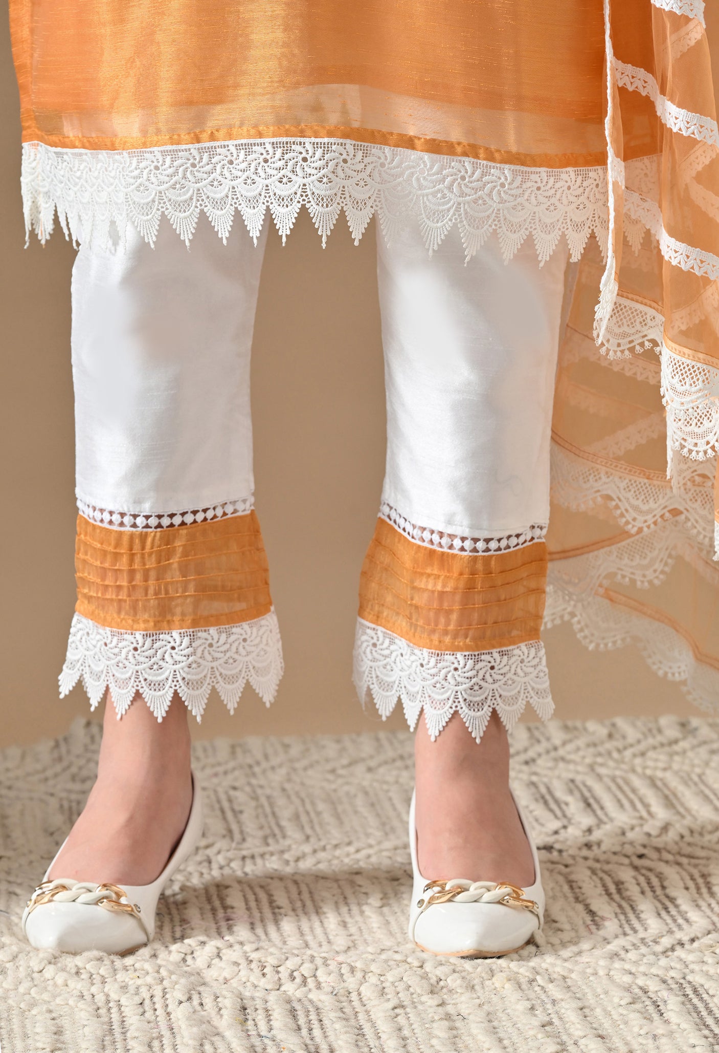 Sundar Tana Bana Suit