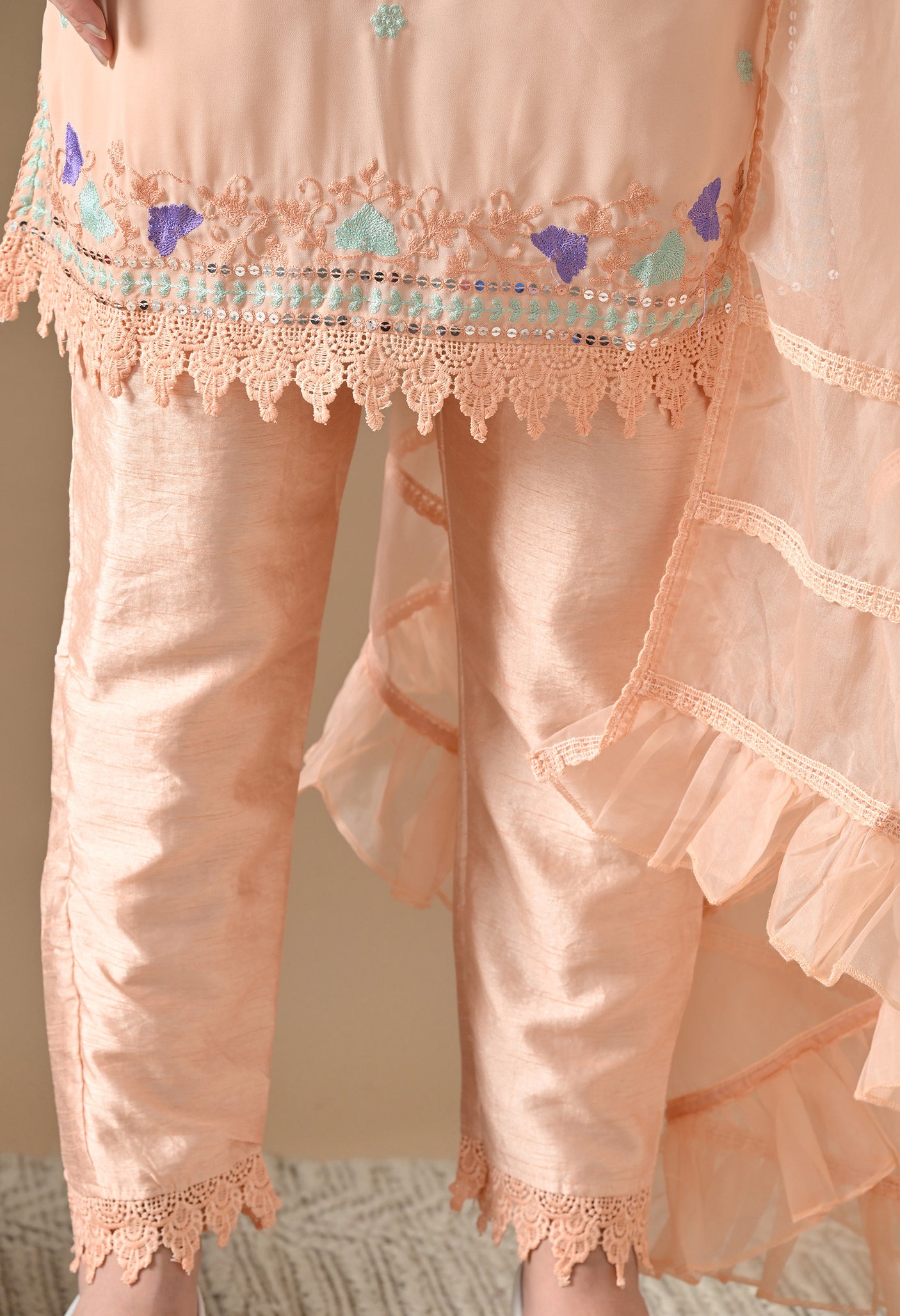 Gulbadan Suit Set