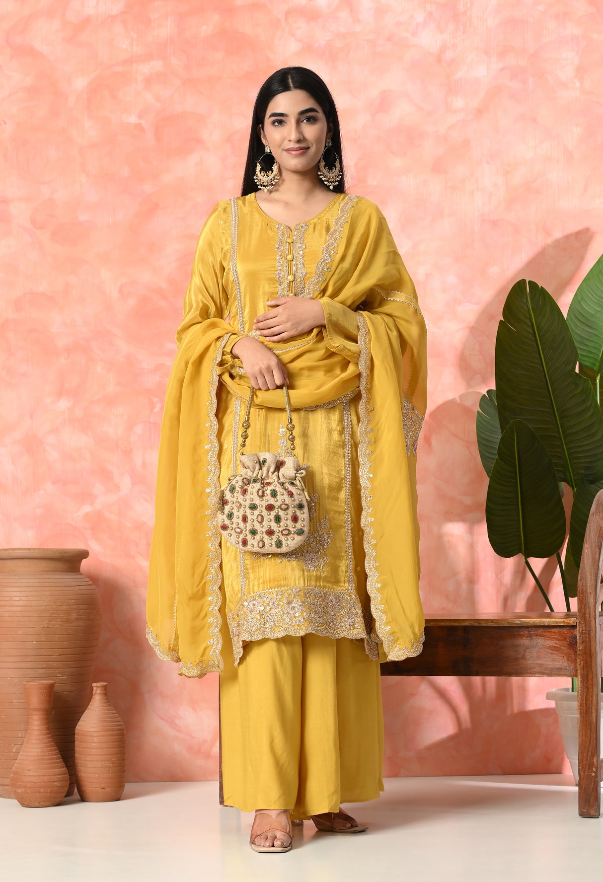 Sunehri saaz suit