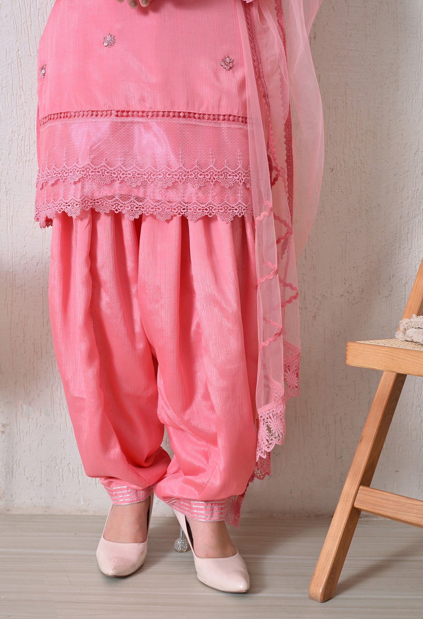 Saumya Saheli Suit Set