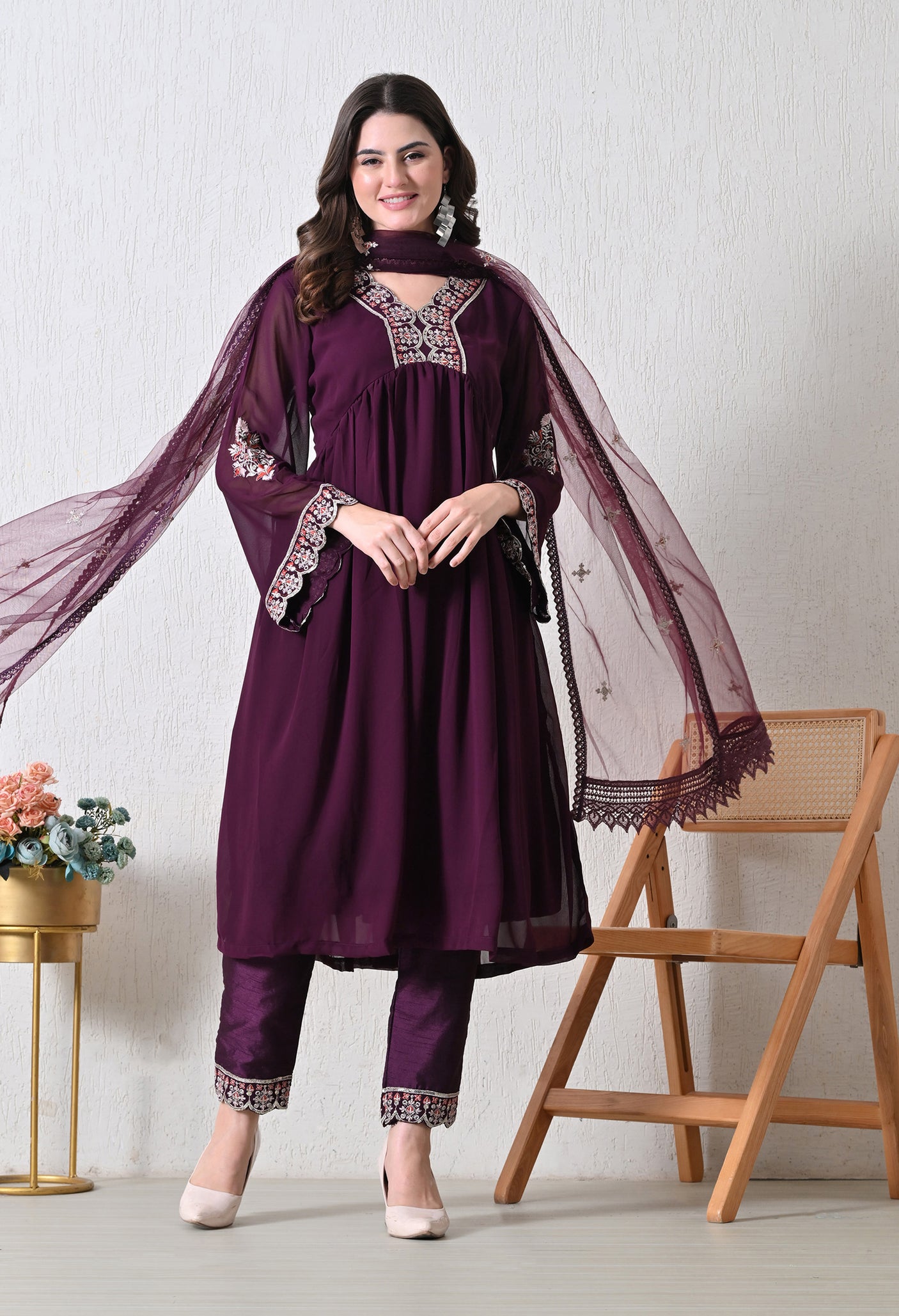 Roohani Raunak Set