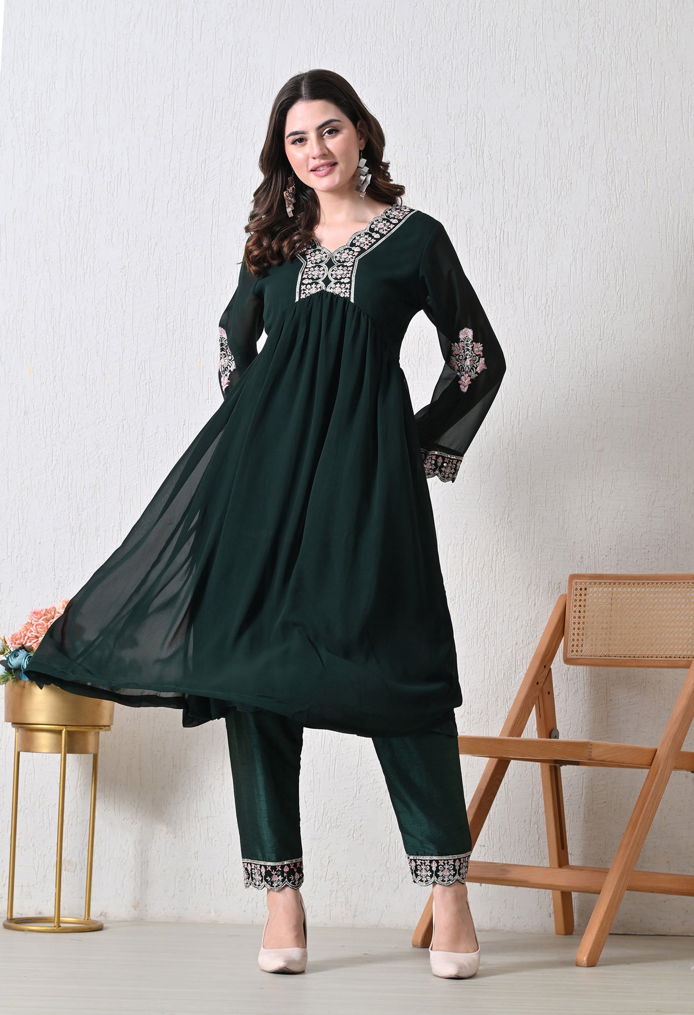 Roohani Raunak Set