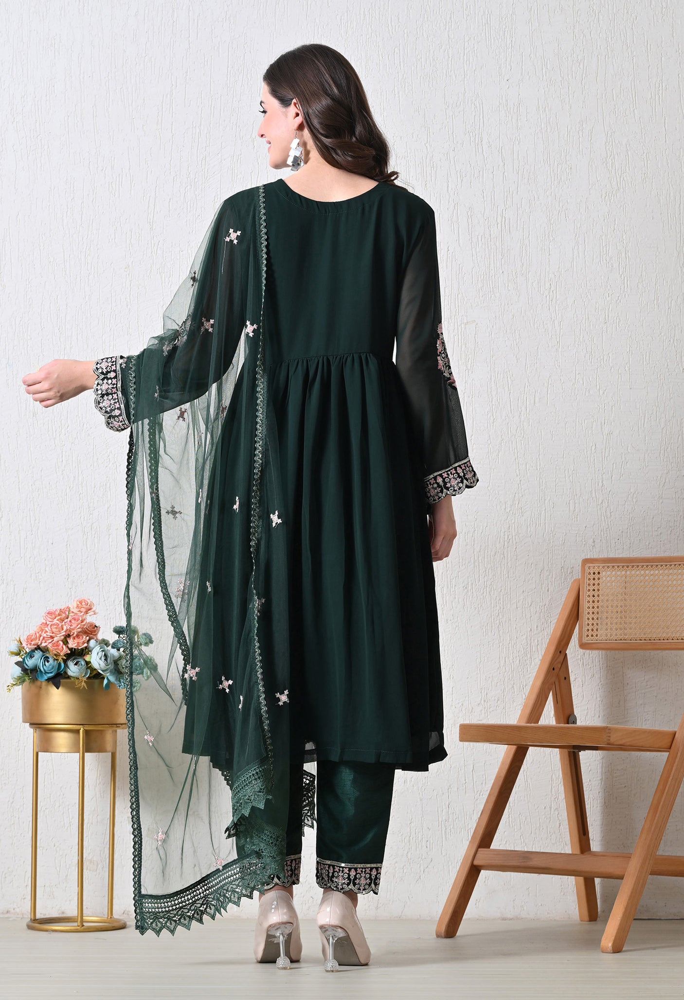 Roohani Raunak Set