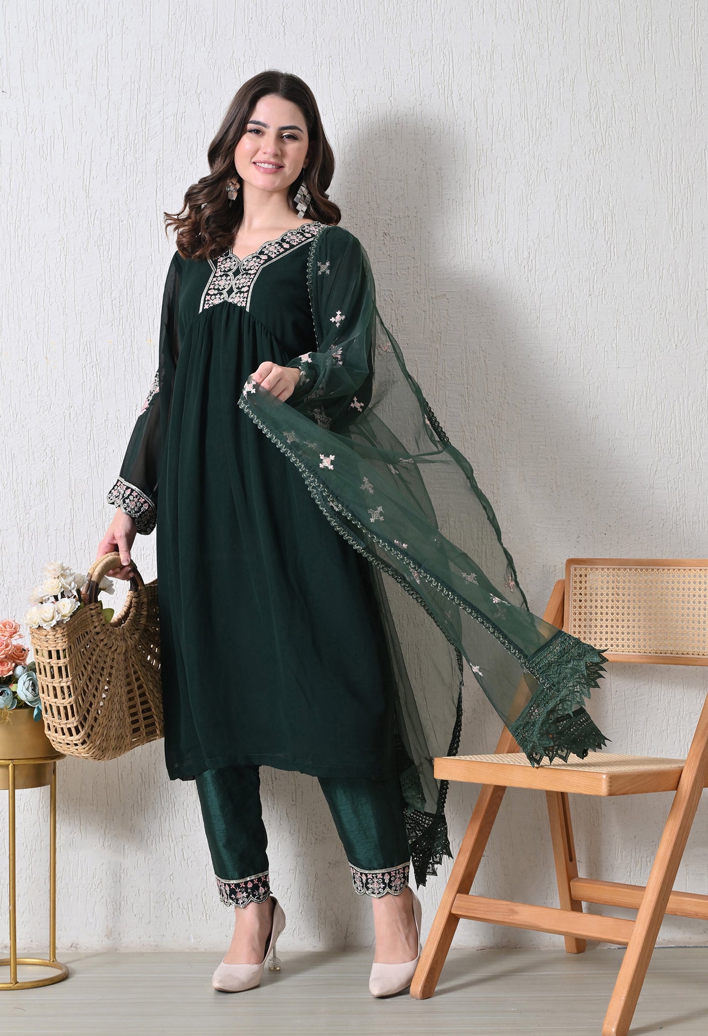 Roohani Raunak Set