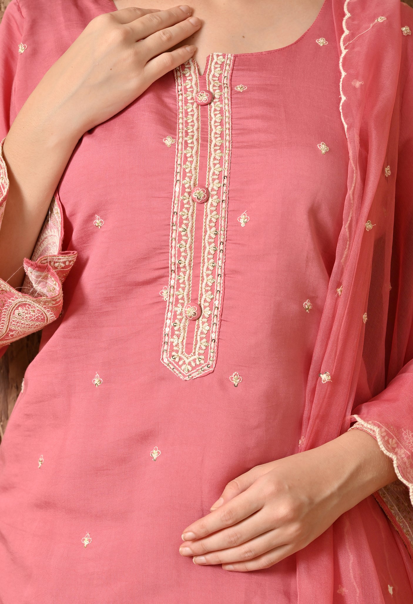 Pink cotton suit