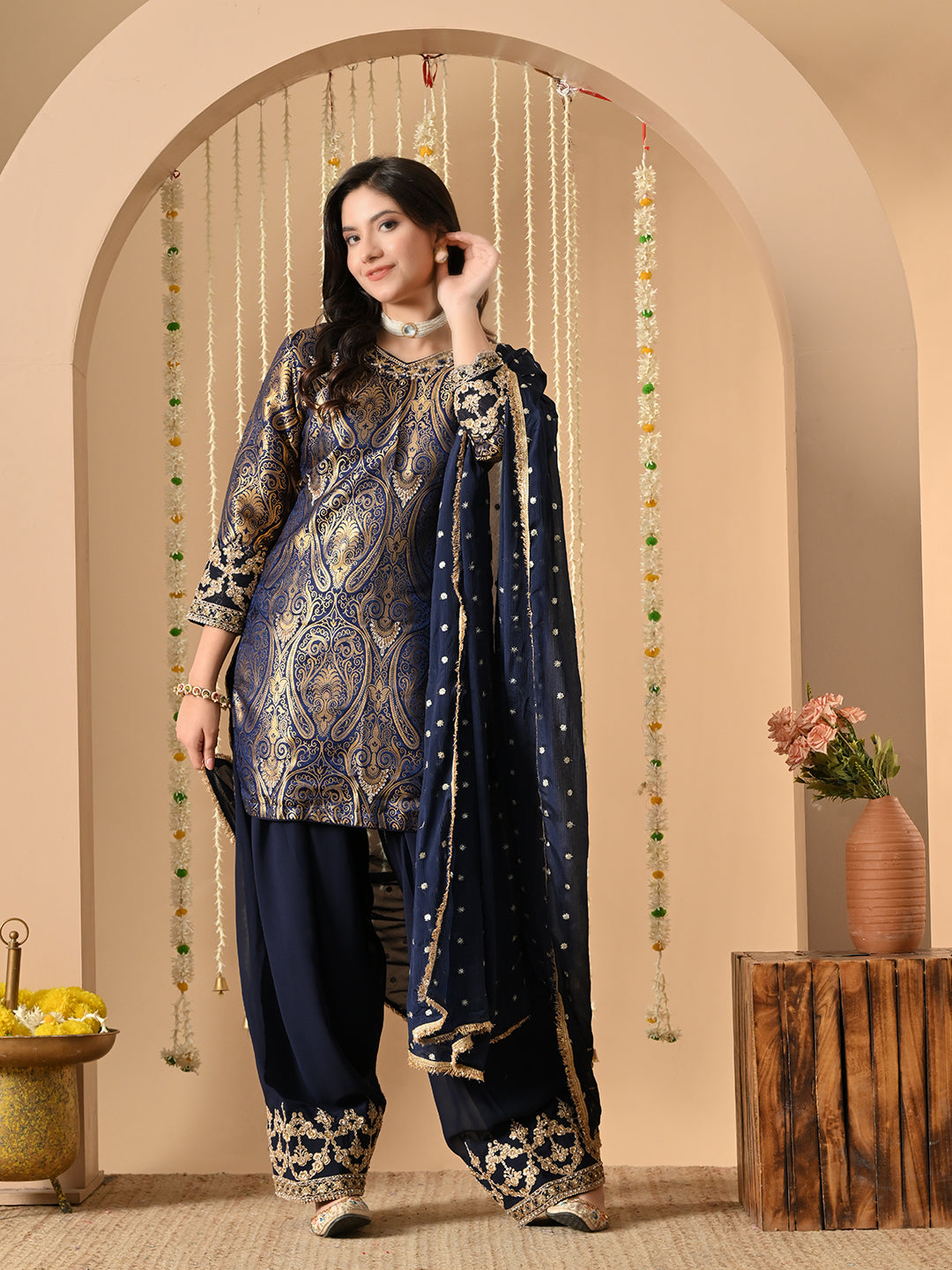 Tiyan wala farshi salwar suit