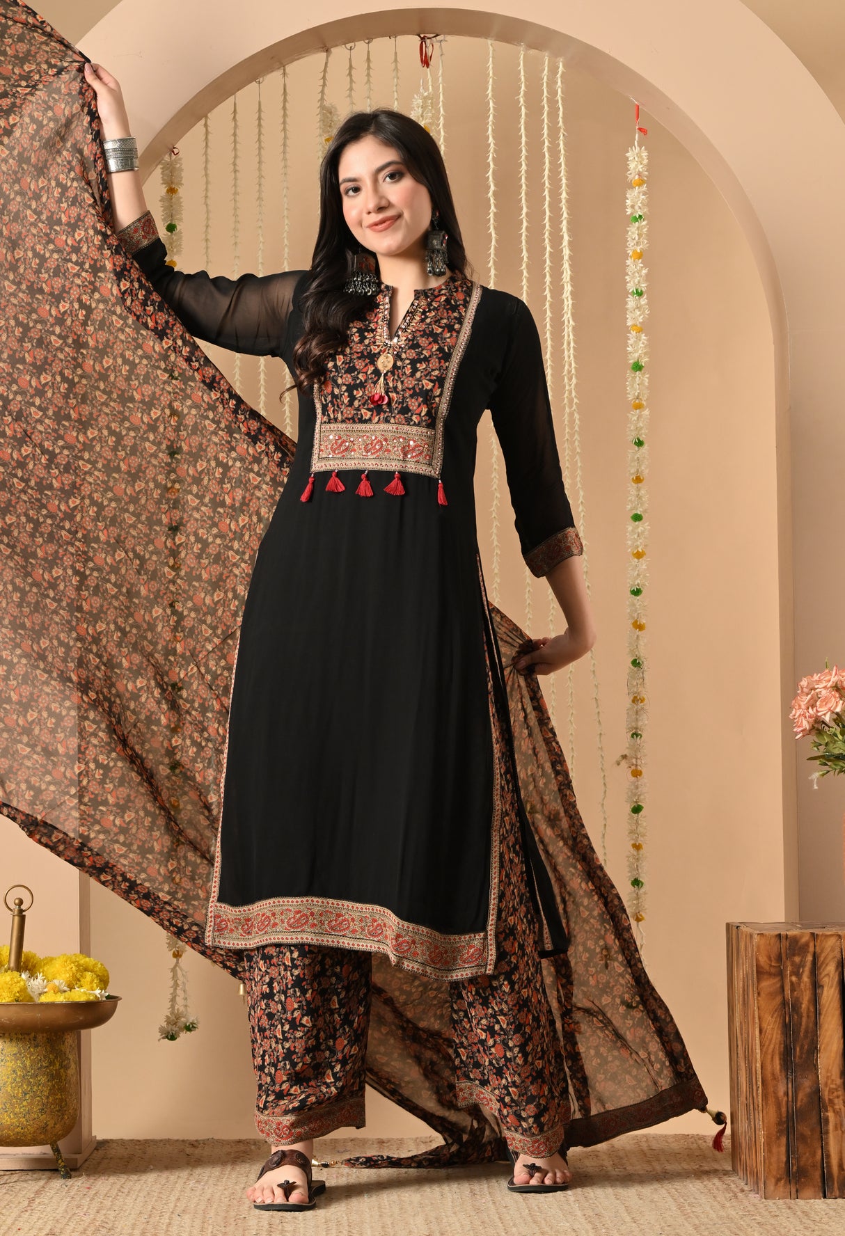 Meherban Flora Kurta Set