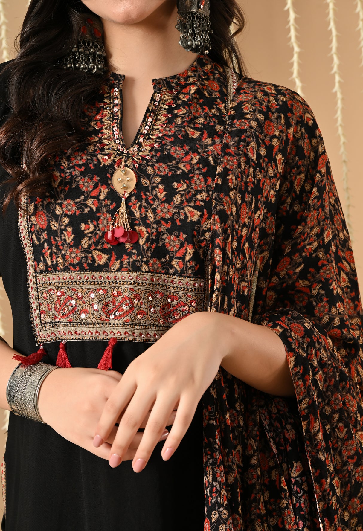 Meherban Flora Kurta Set