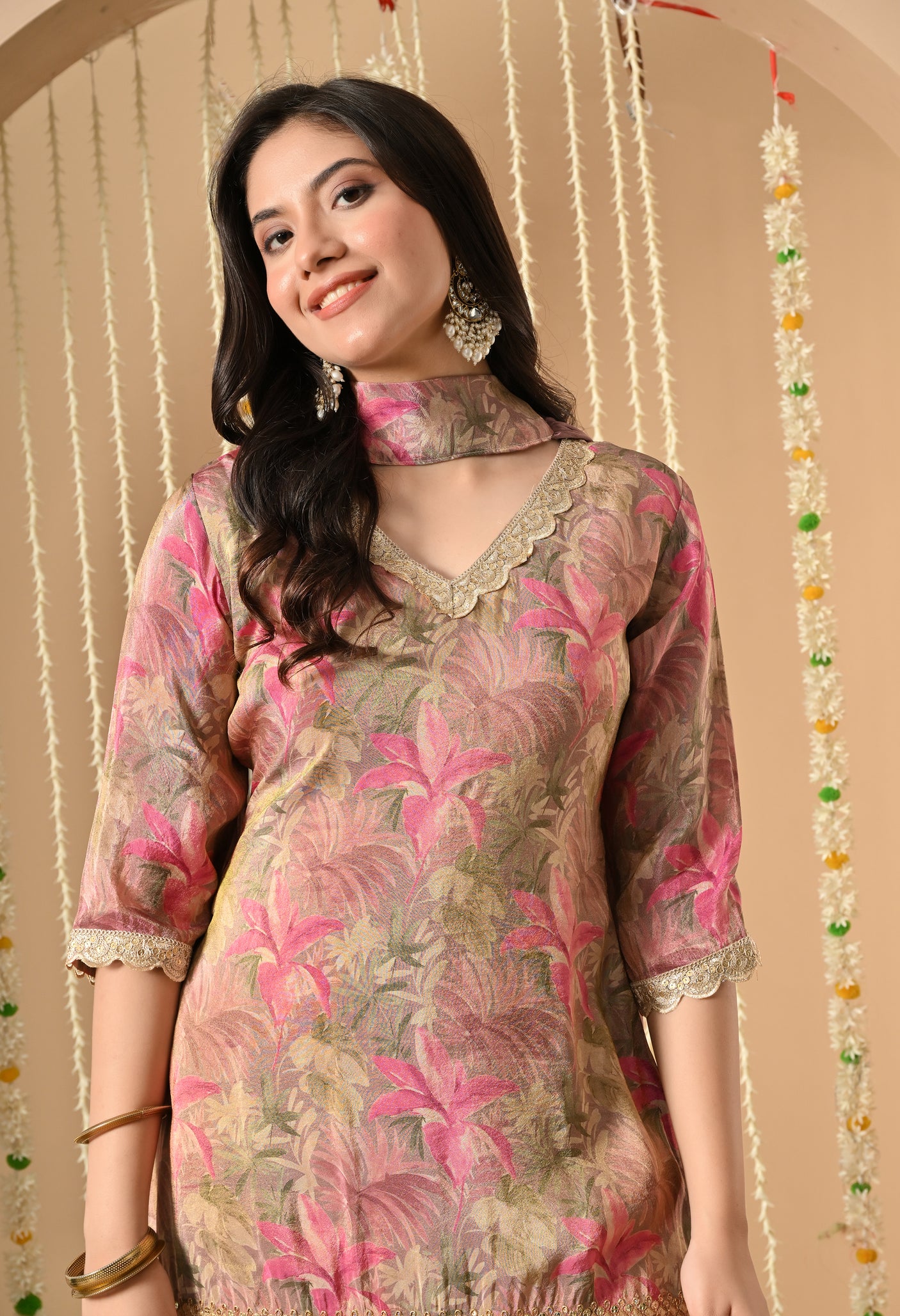 gulaboo ki khushboo