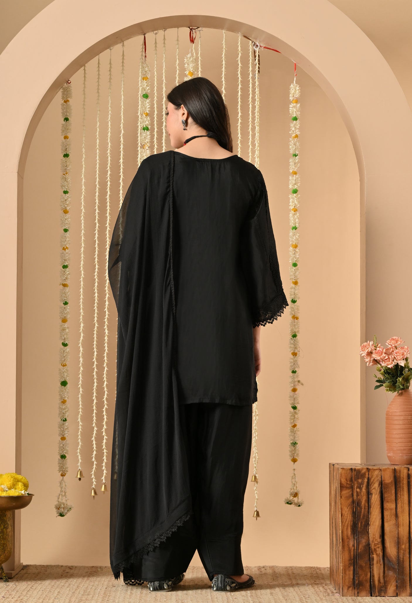 Kaala Nazakat farshi  Suit Set