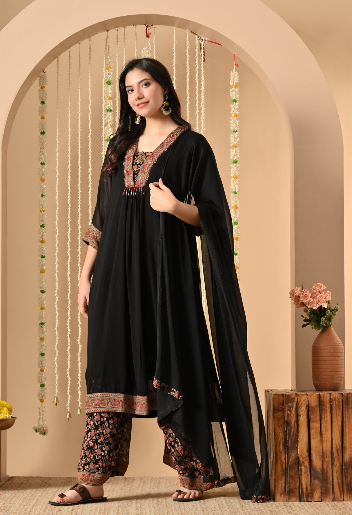 Kaali Gulnaar Angrakha Set