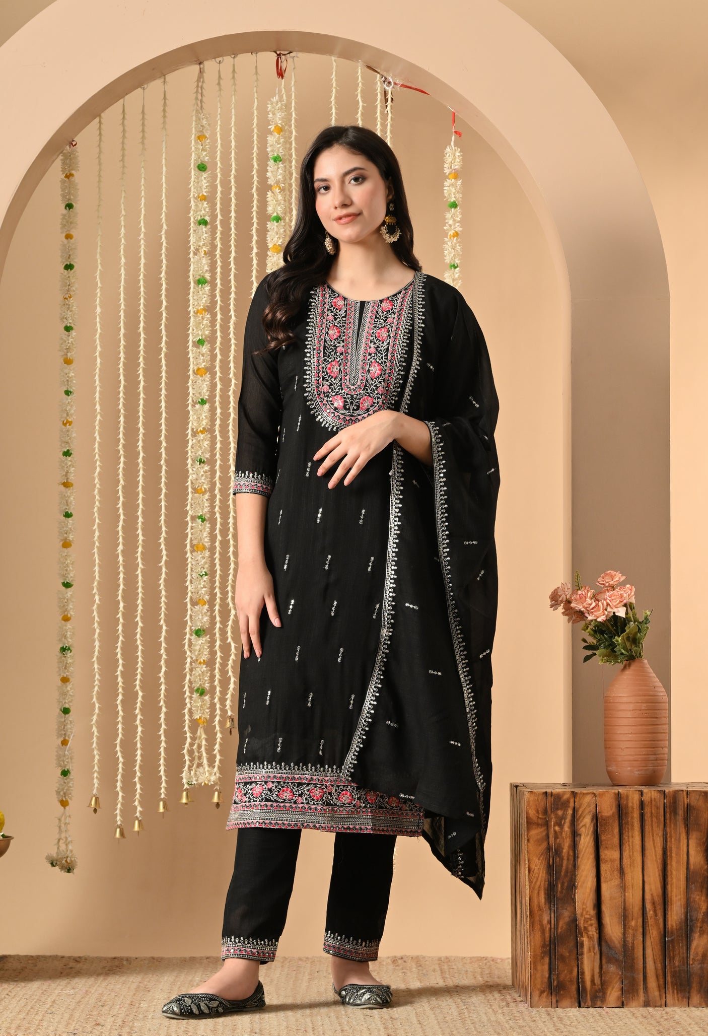 Gulshan suit