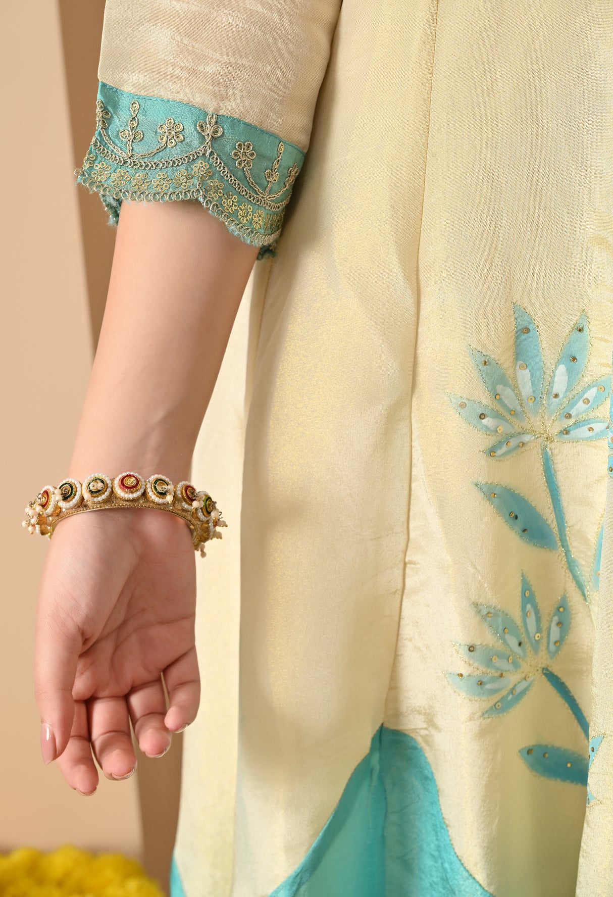 Aqua Nargis Kalidaar