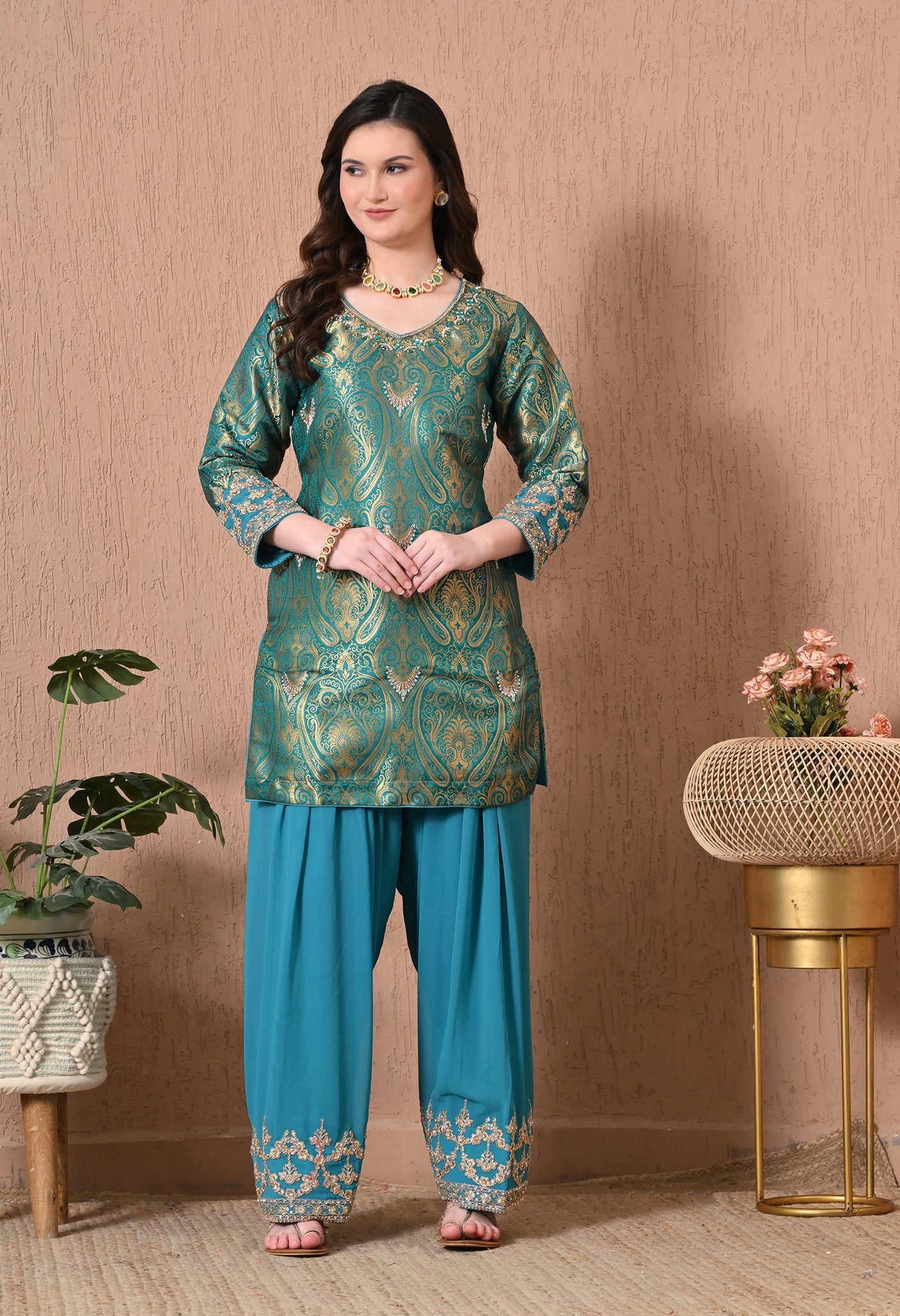 Tiyan wala farshi salwar suit