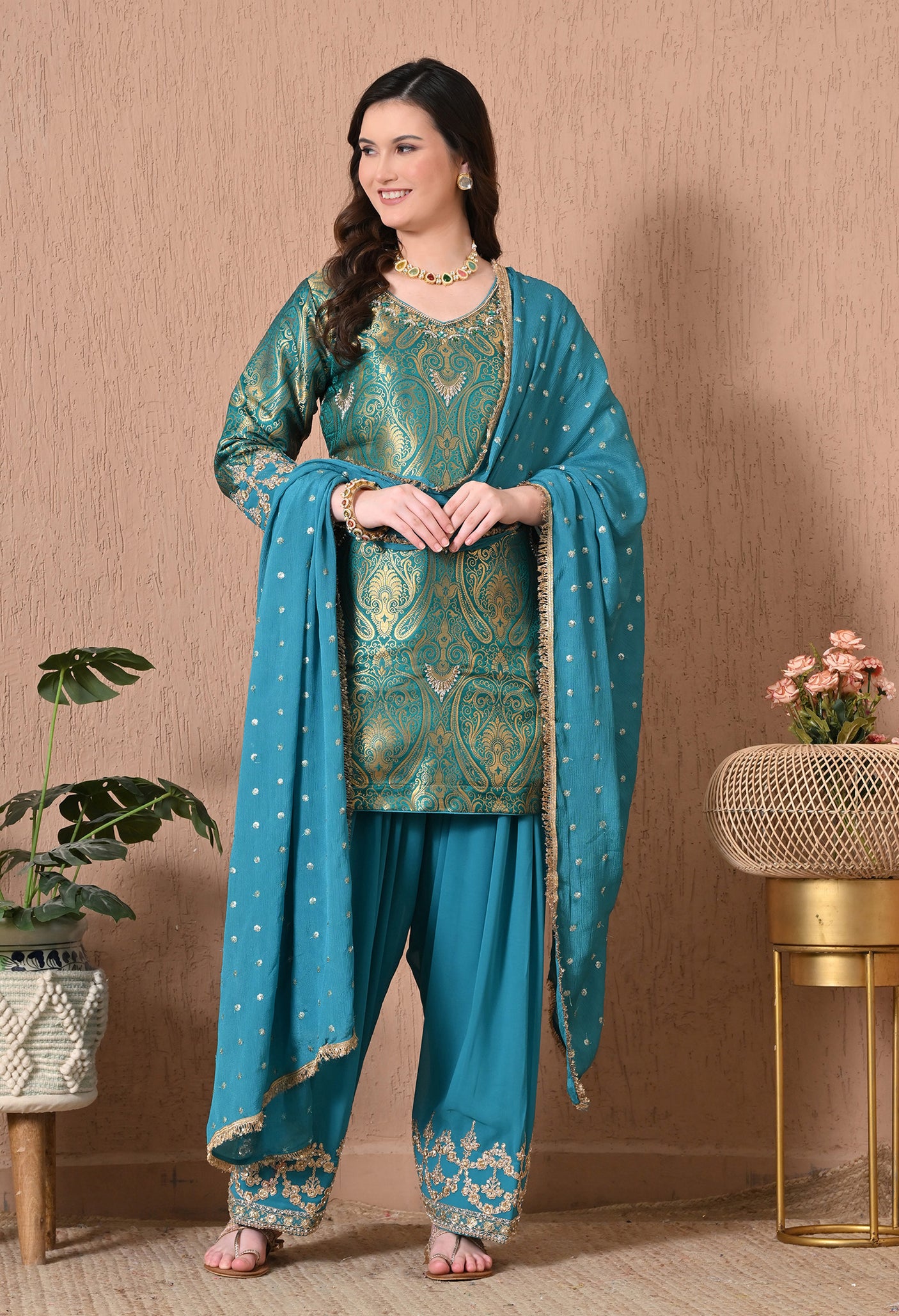 Tiyan wala farshi salwar suit