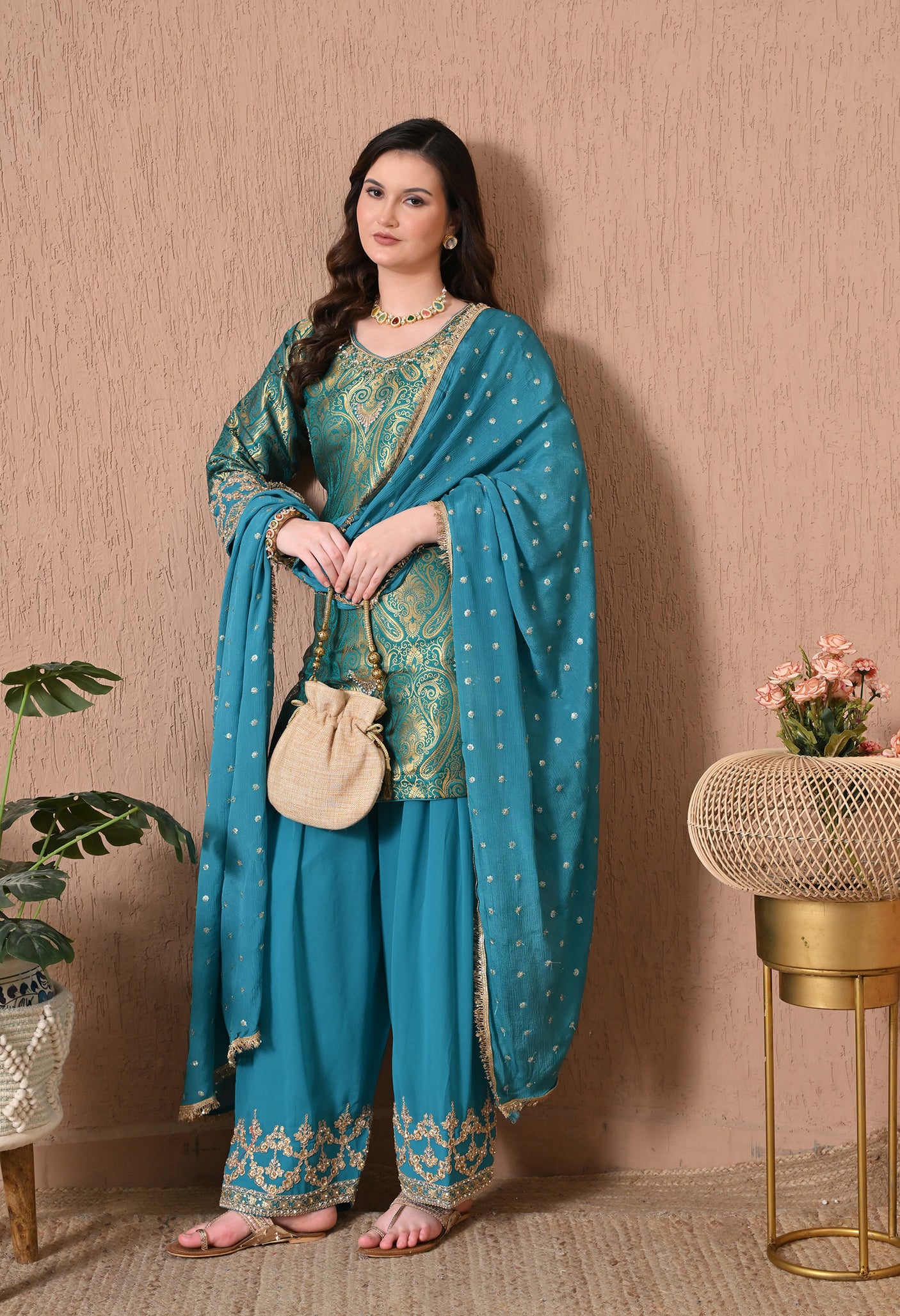 Tiyan wala farshi salwar suit