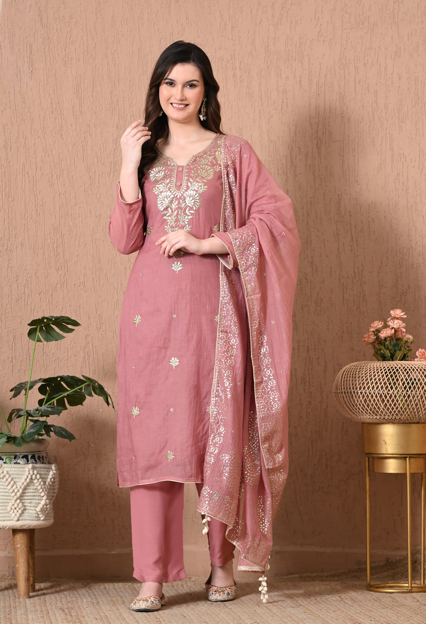 Raunaq-e-Rang Suit