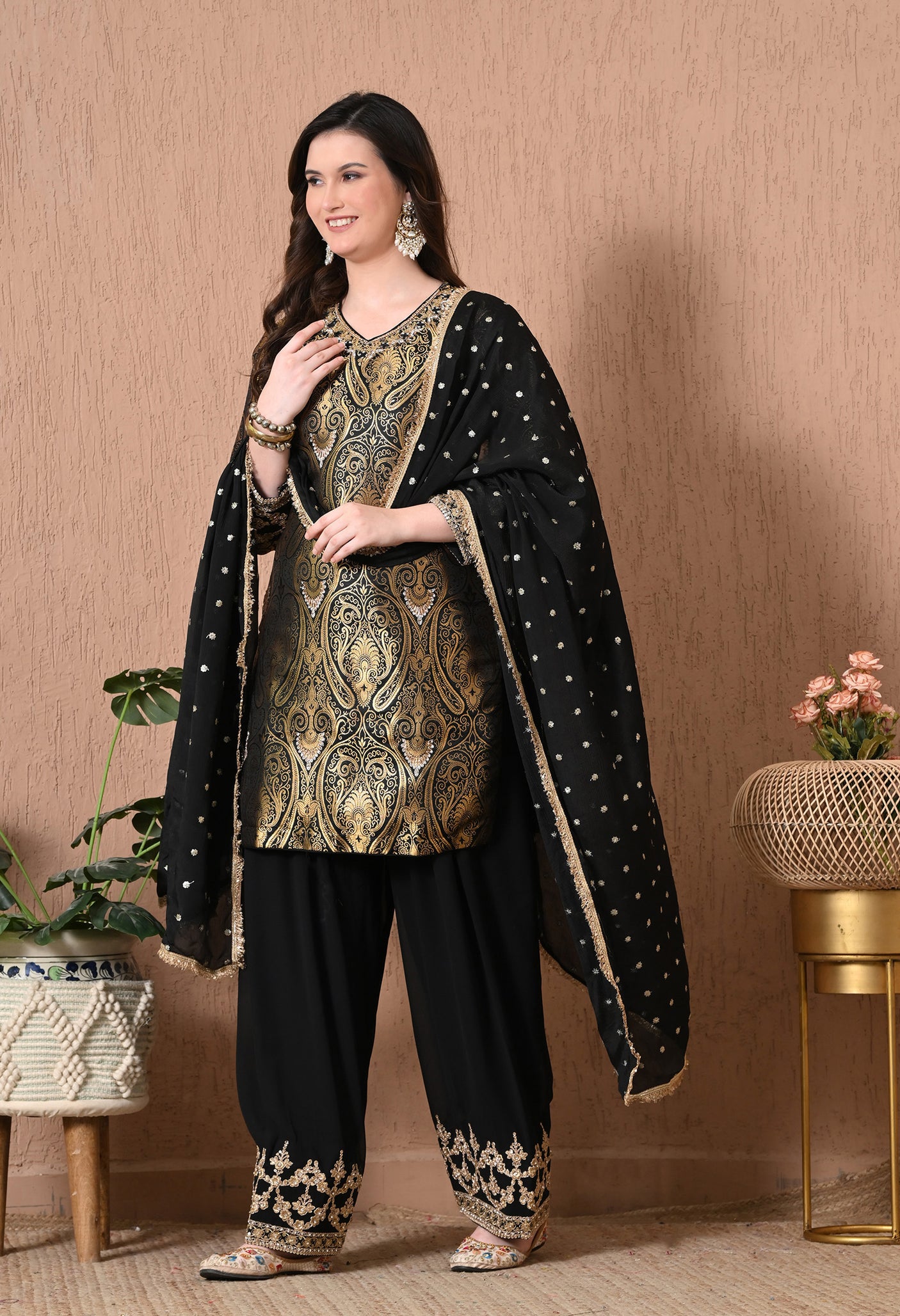 Tiyan wala farshi salwar suit