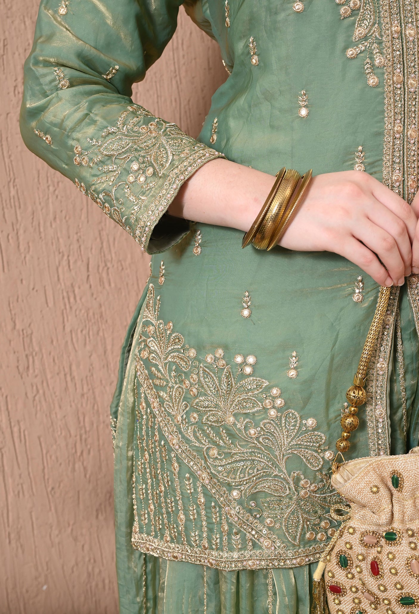 Sunehri Sharara
