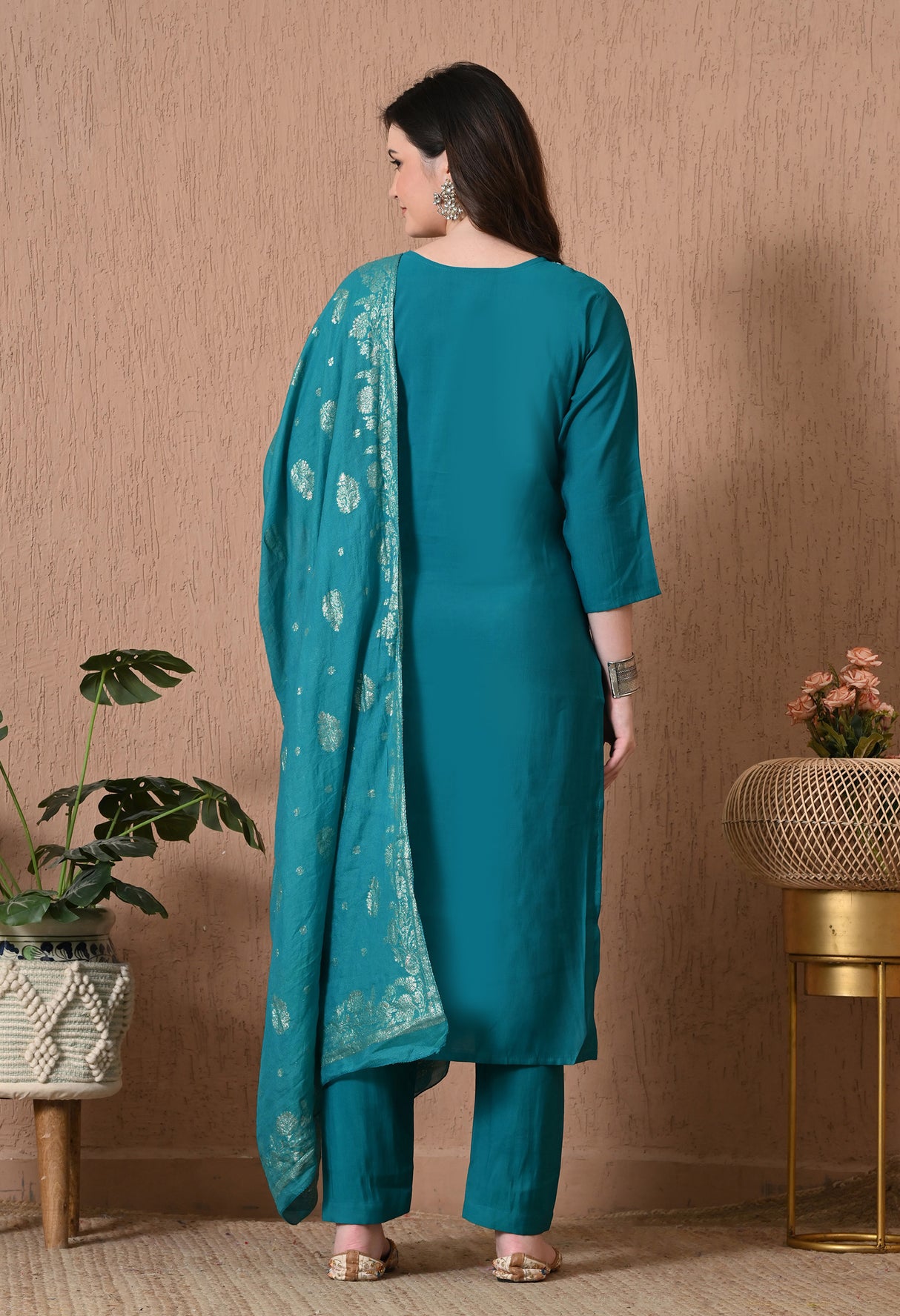 Utsavi Teal suit Set