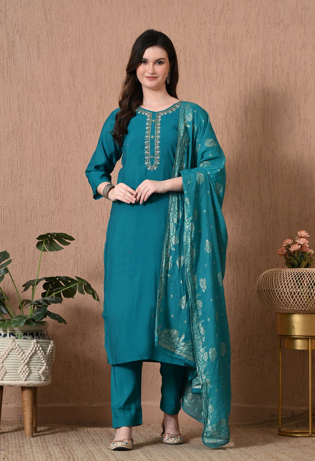 Utsavi Teal suit Set