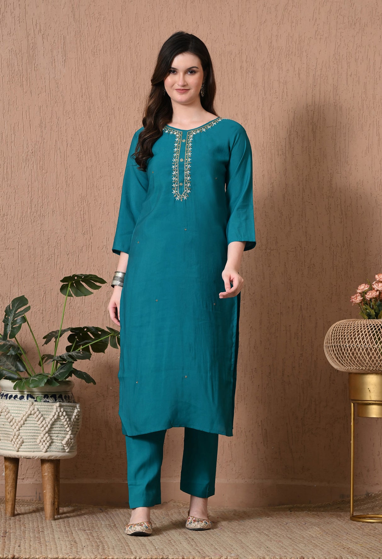 Utsavi Teal suit Set