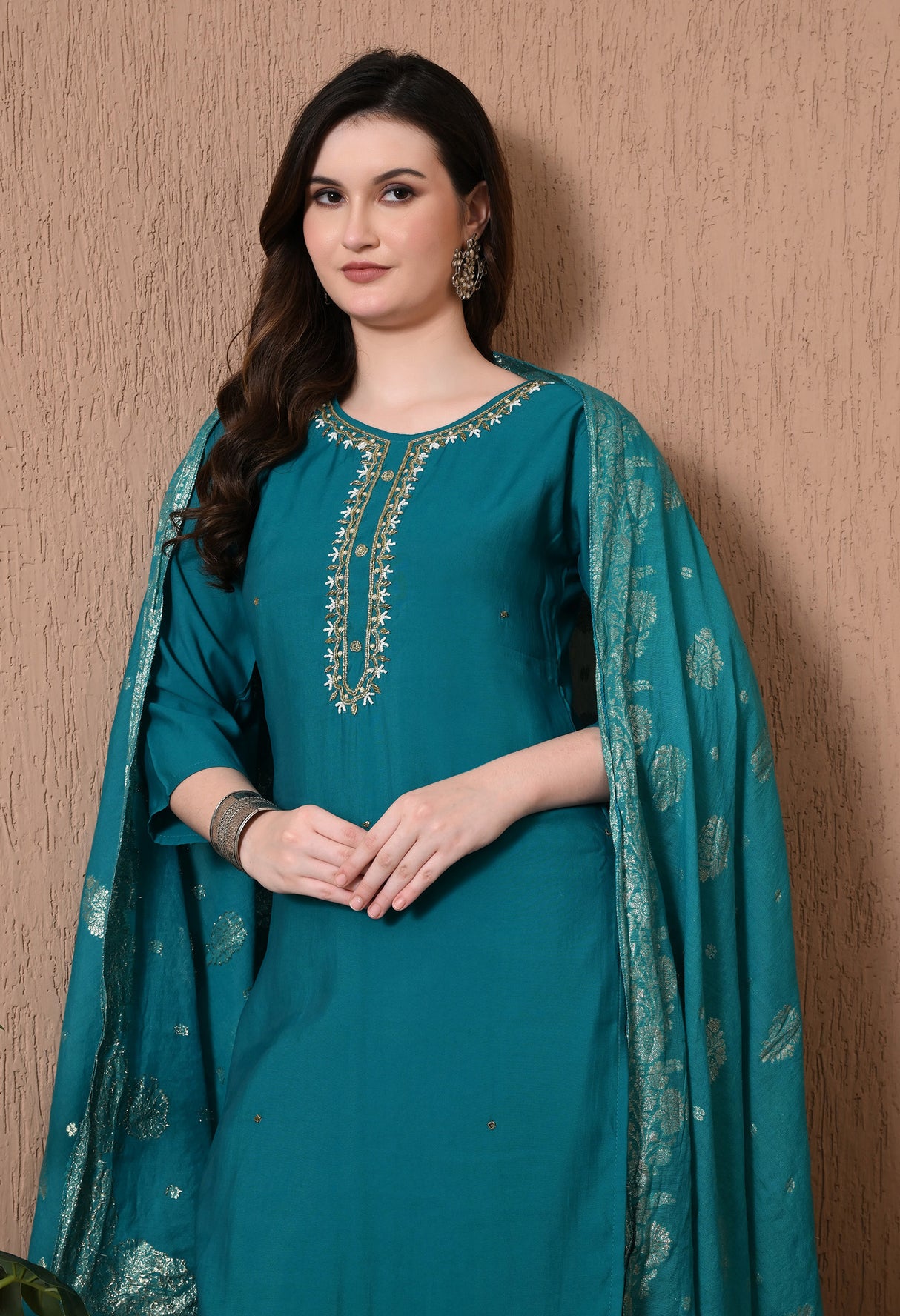 Utsavi Teal suit Set