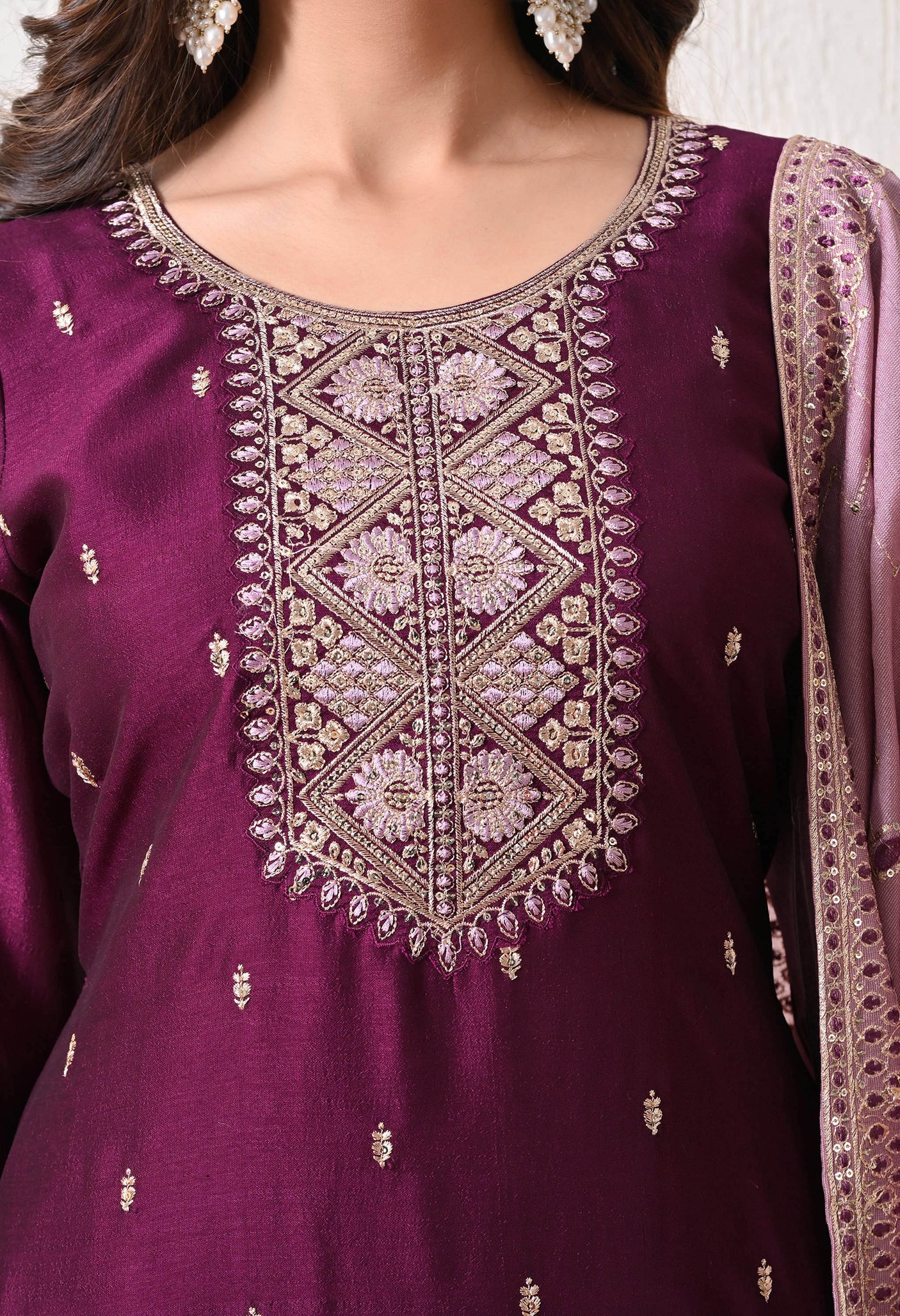 Neel Tara Chikankari Set
